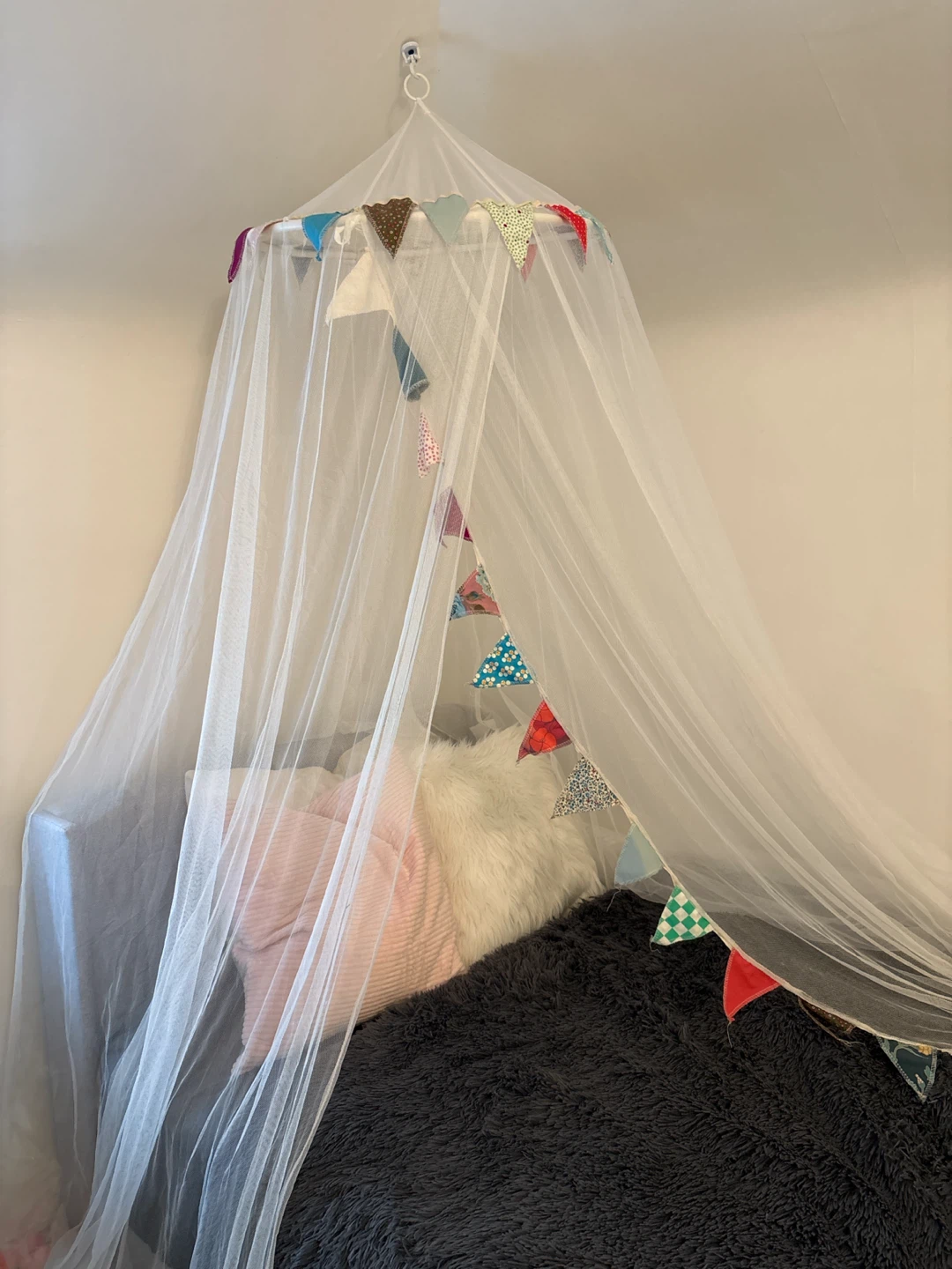White Mesh Bed Canopy with bunting