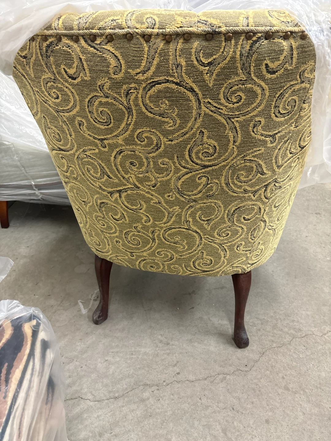Vintage newly Upholstered Accent Chair - photo 4