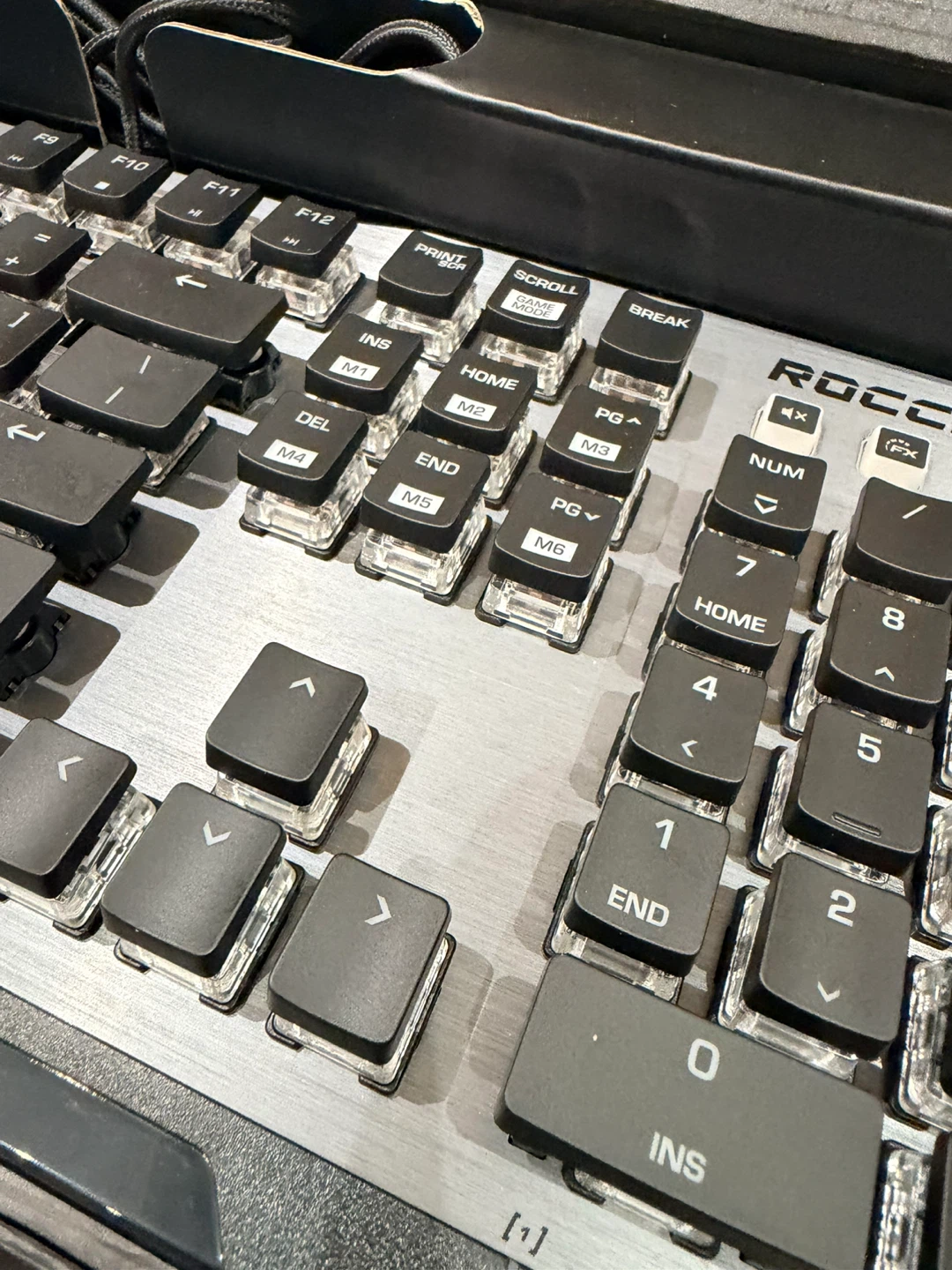 ROCCAT Vulcan 120 AIMO RGB Mechanical Gaming Keyboard - New - photo 3