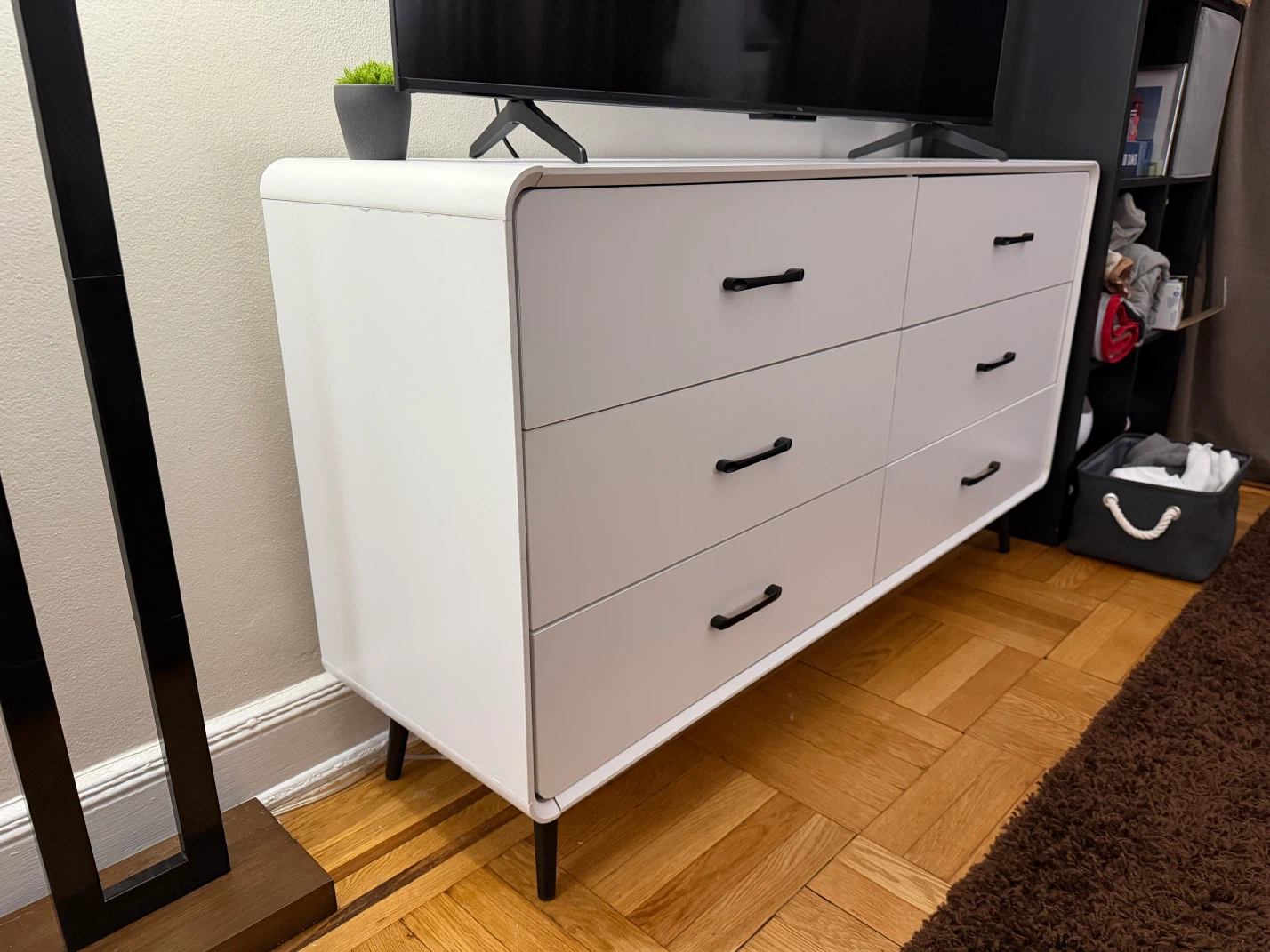 Modern White 6-Drawer Dresser (2 Dressers) - photo 2