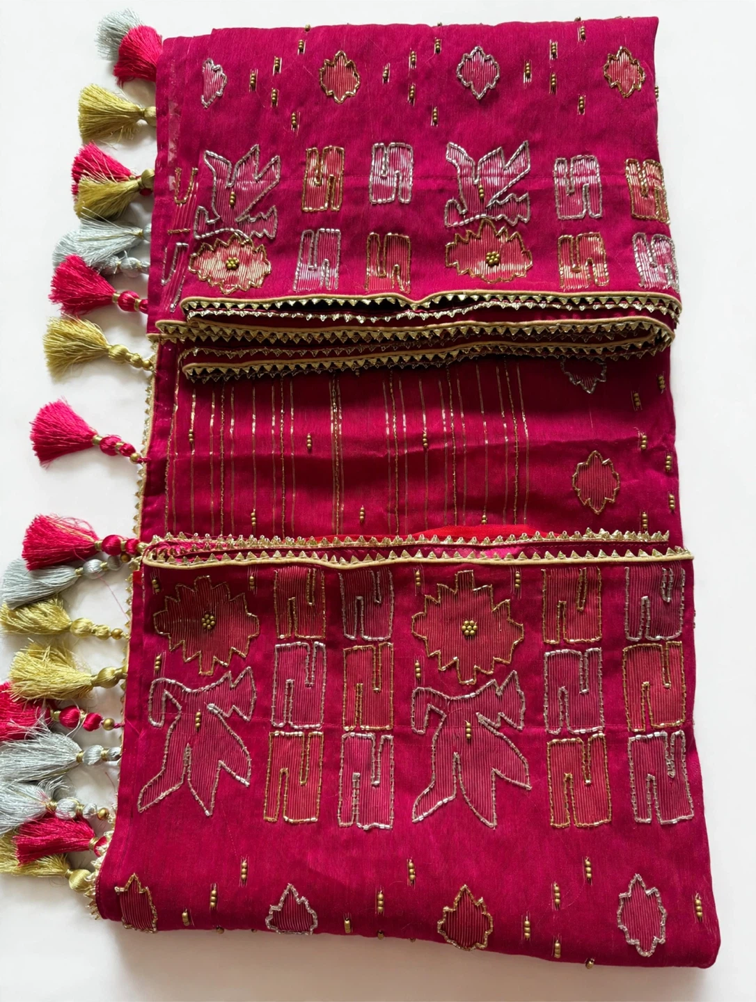 Rani Pink Handloom Jamdani Saree with Karchupi Work