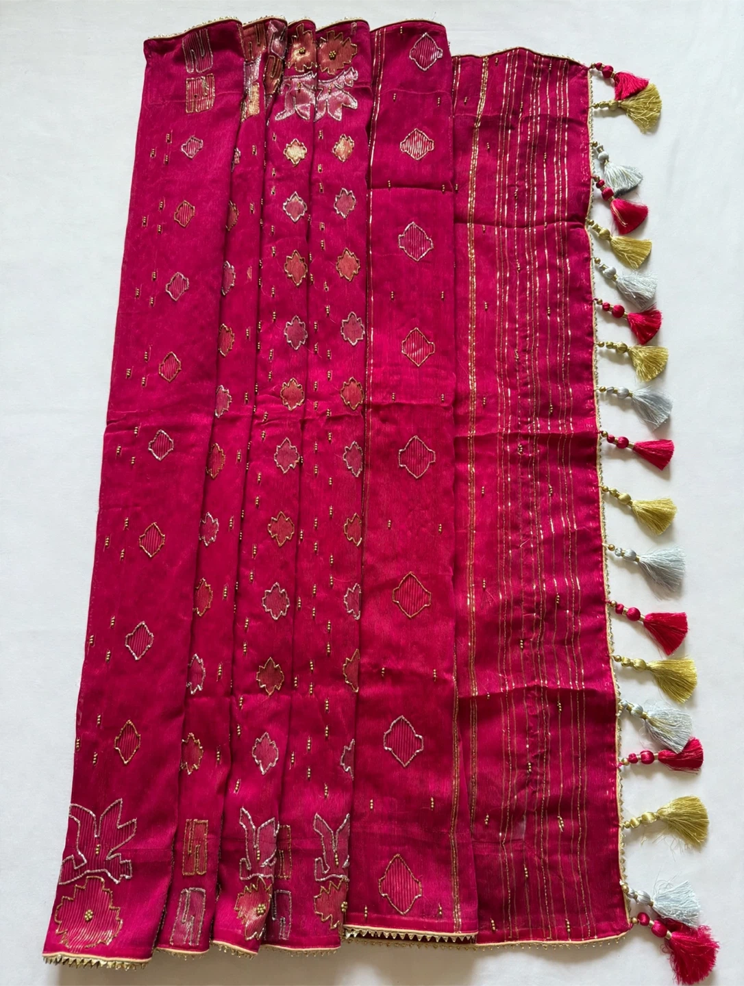 Rani Pink Handloom Jamdani Saree with Karchupi Work - photo 5
