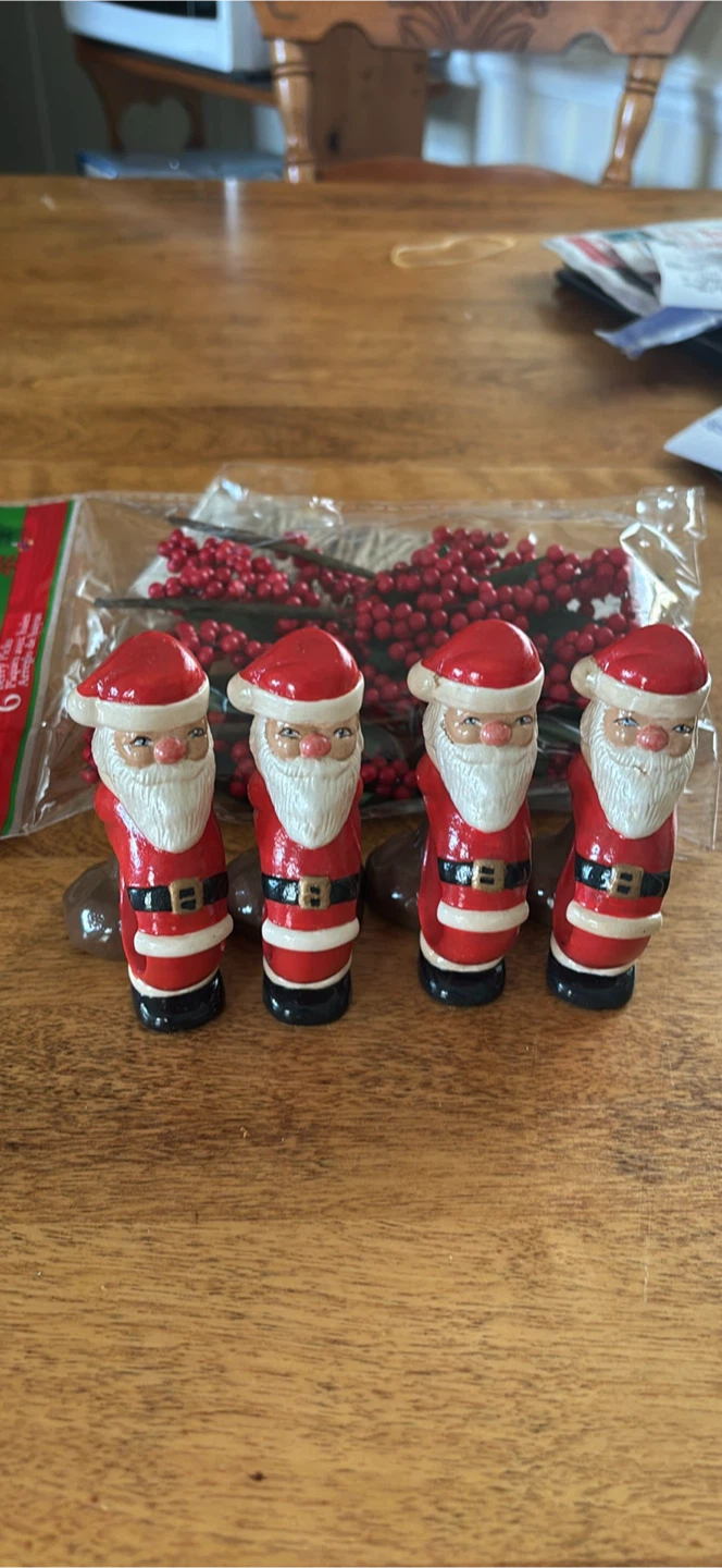 Set of 4 Santa Claus Napkin Rings