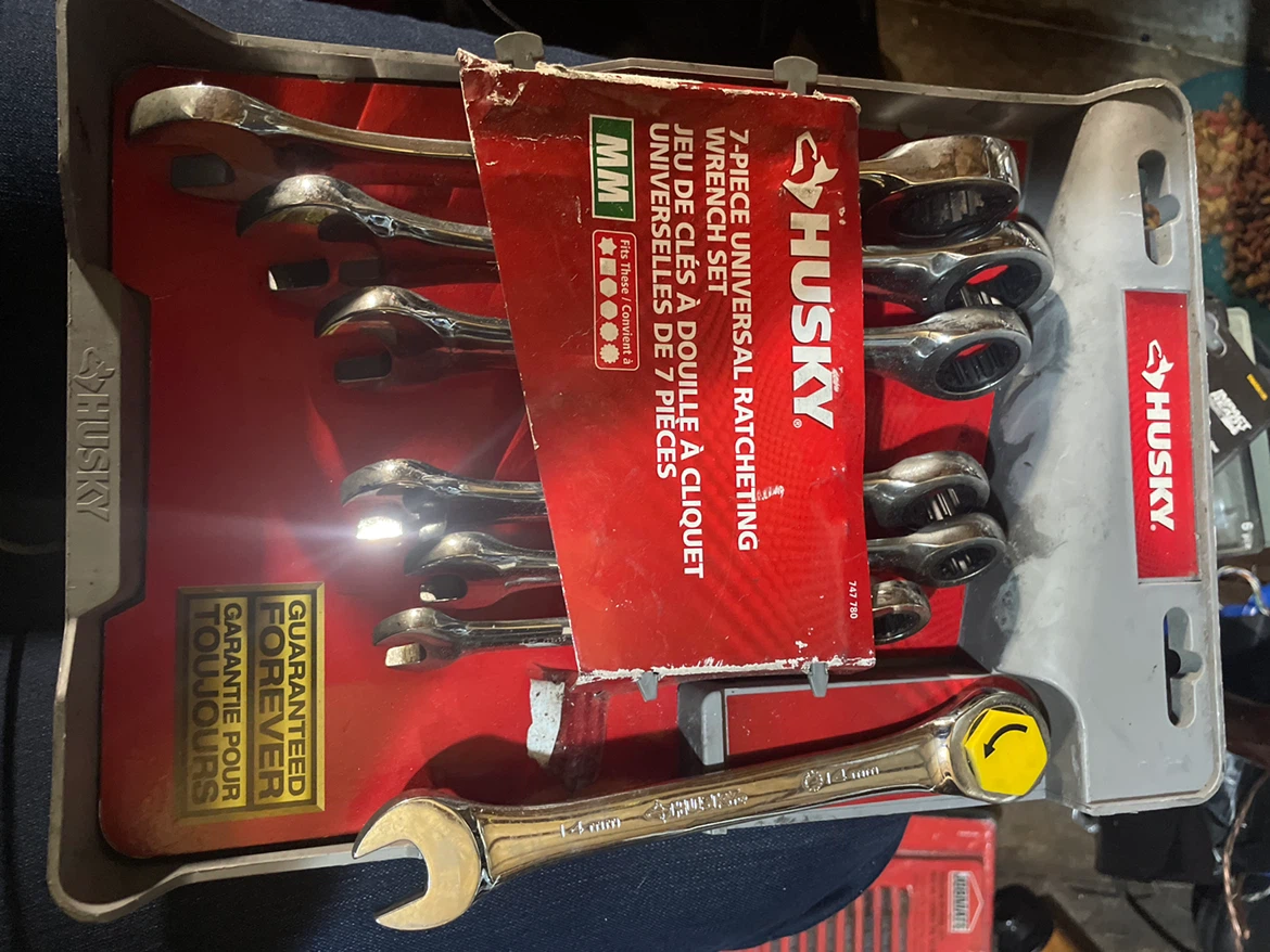 Husky 7-Piece Universal Ratcheting Wrench Set