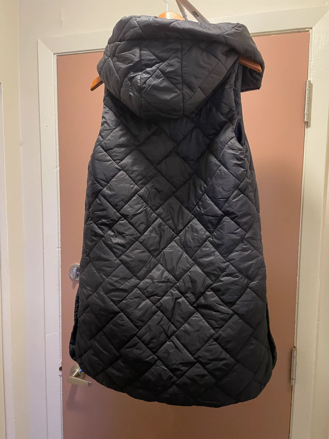Black Quilted Hooded Vest - photo 3