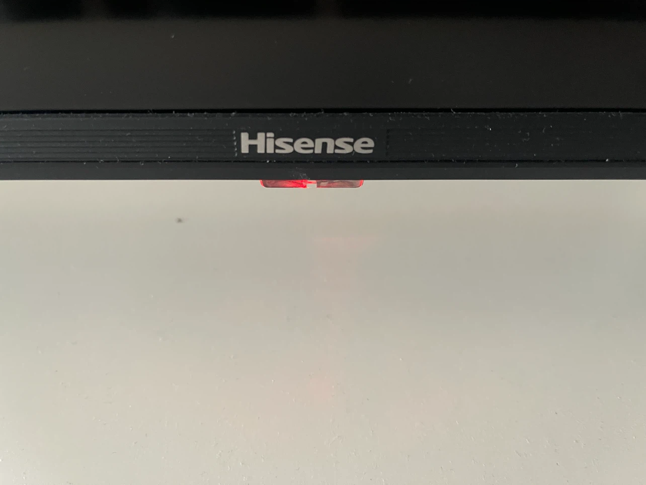 Hisense 43-Inch TV ⚠️Not Working-For Parts or Repair - photo 2