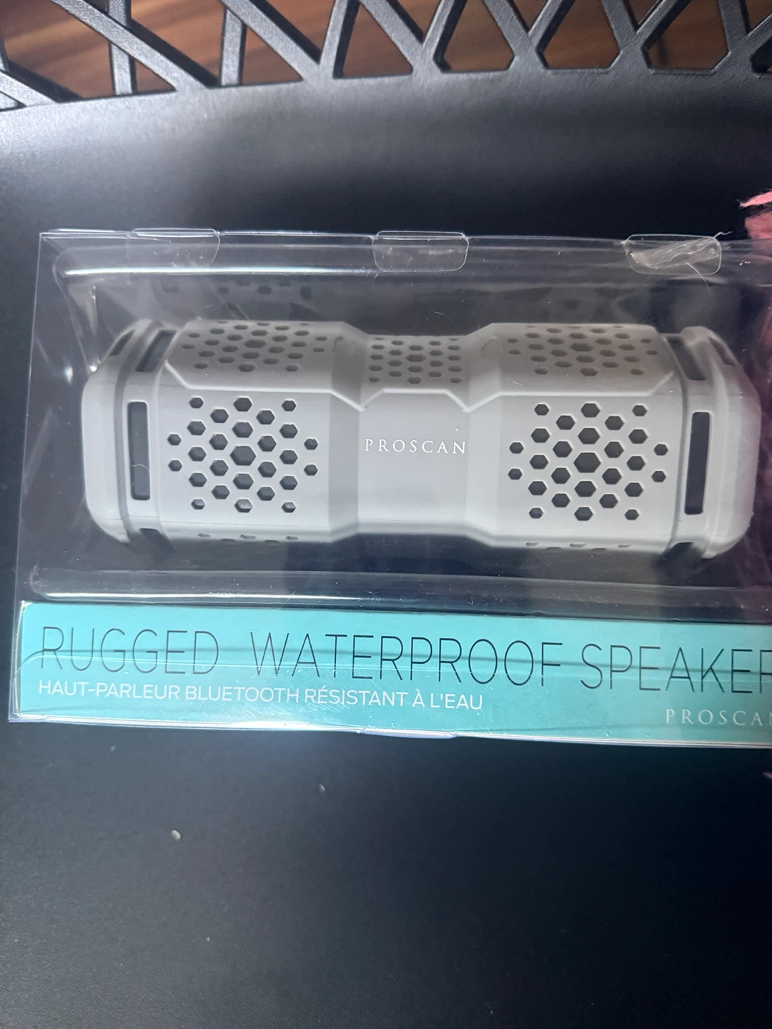 Brand name purses and wallets plus speaker please read ad - photo 3