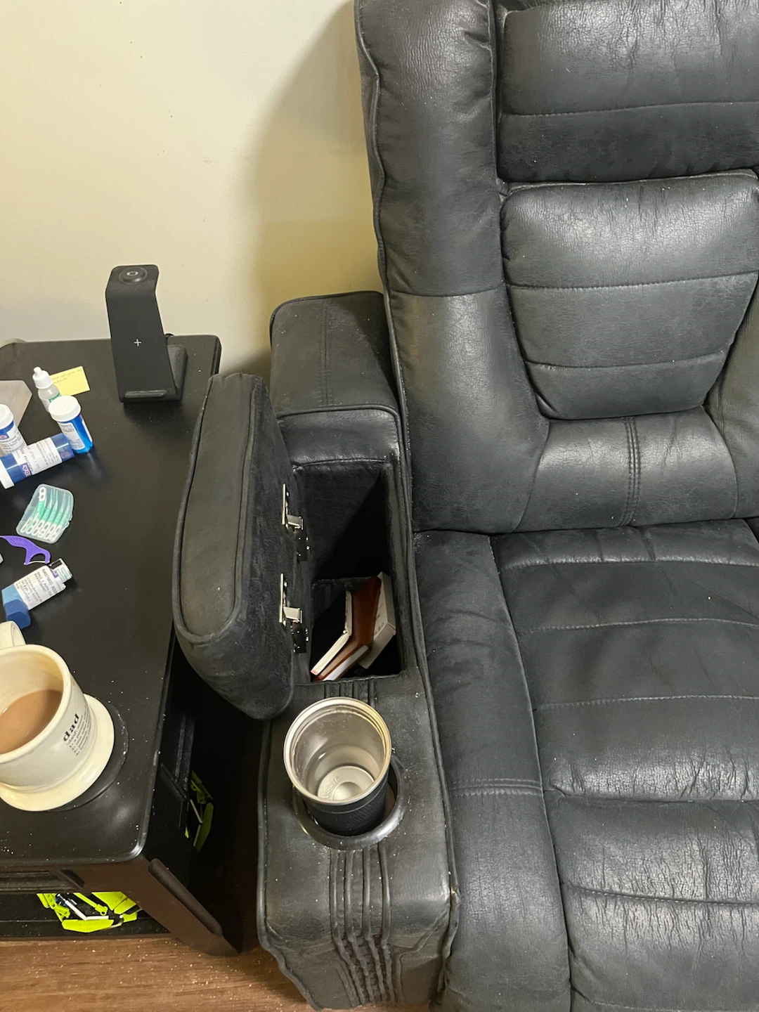 Black Power Reclining Theatre Sofa - photo 5