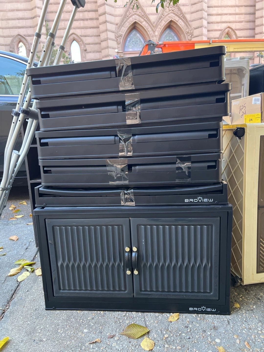 Black Wooden Chest of Drawers