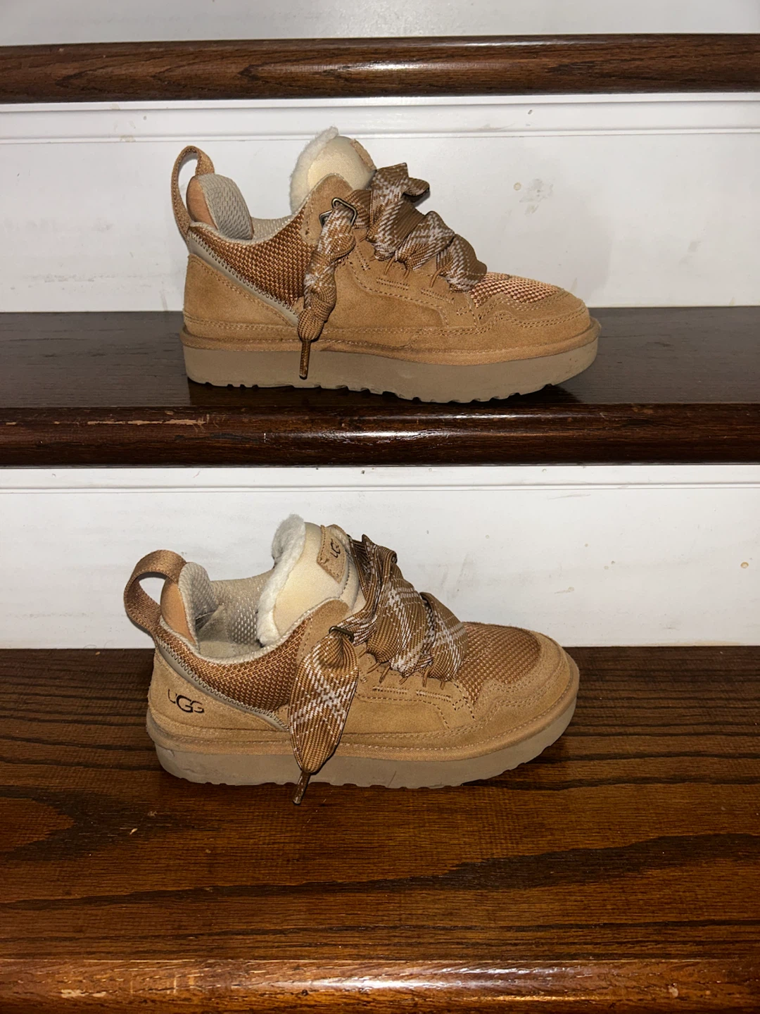 UGG Lowmel Women’s Size 7 - photo 2