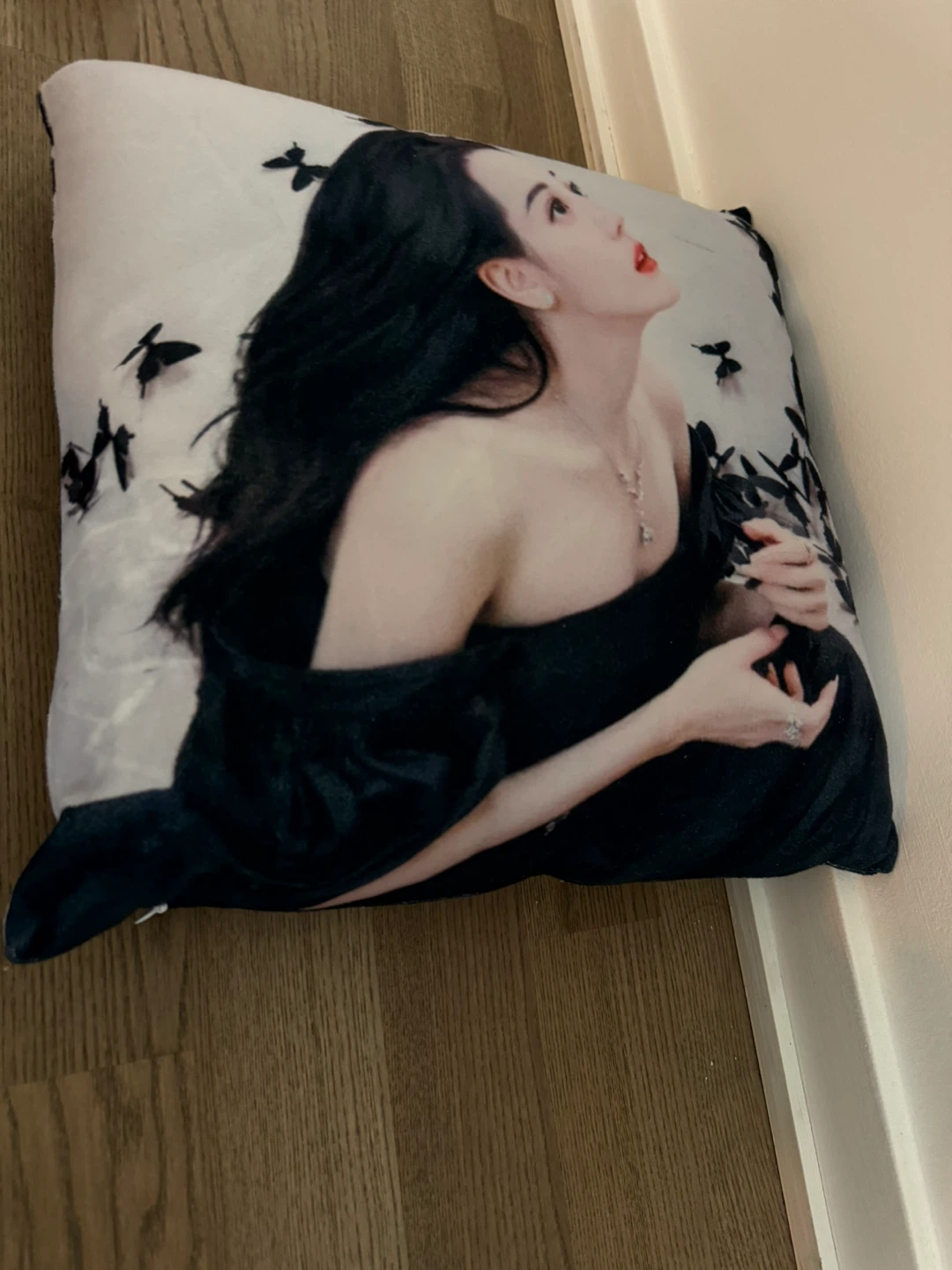 Small size beauty pillow - photo 2