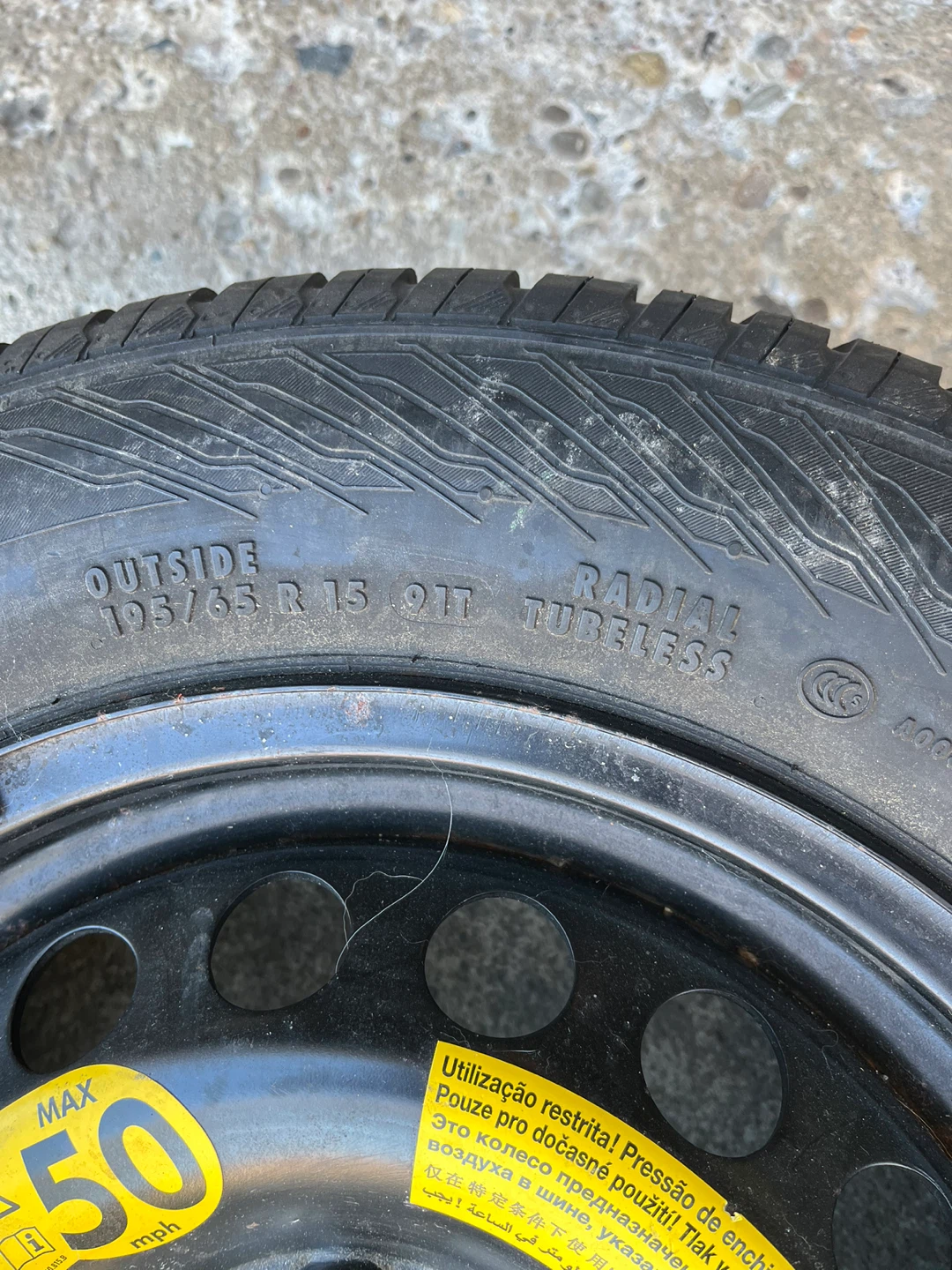 One spare Continental tire from a Volkswagen - photo 5