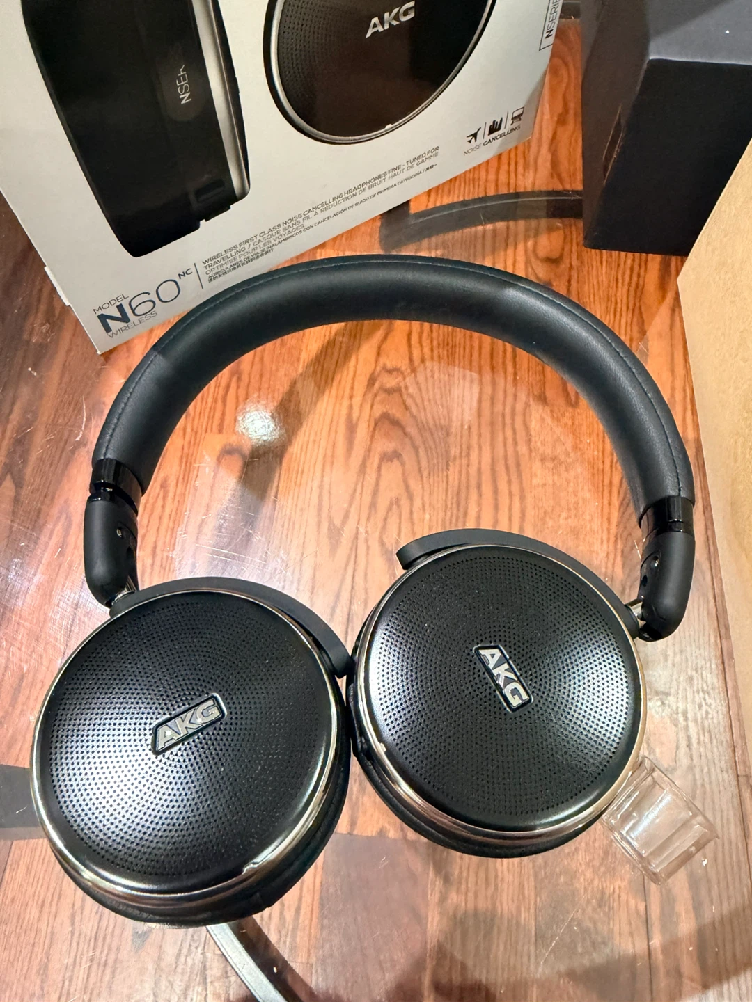 AKG N60NC Wireless Noise-Cancelling Headphones - New