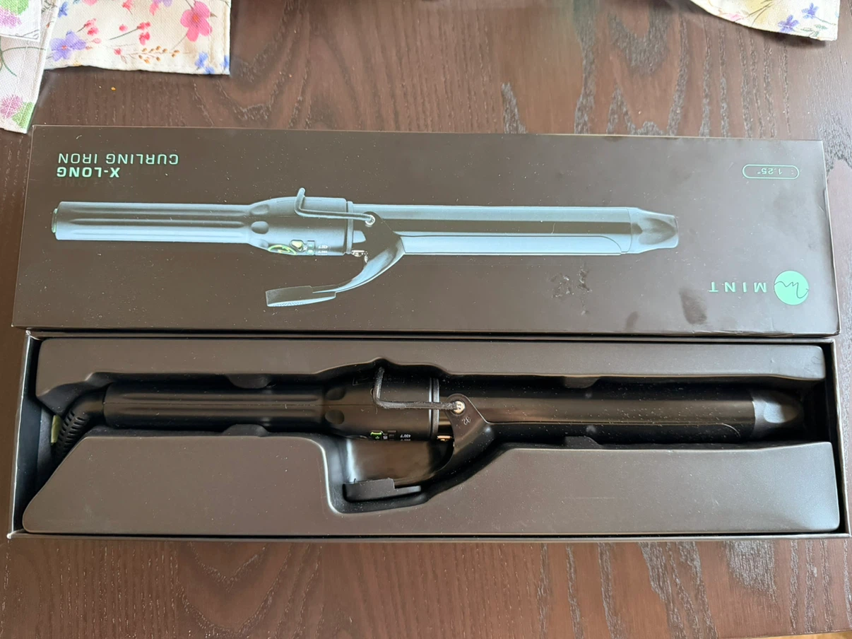 Brand New MINT X-Long Curling Iron