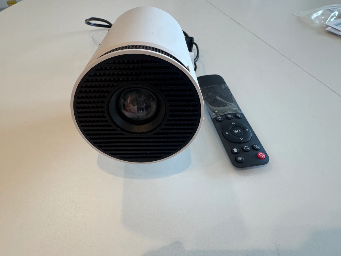Smart Projector HY300 PRO - photo 2