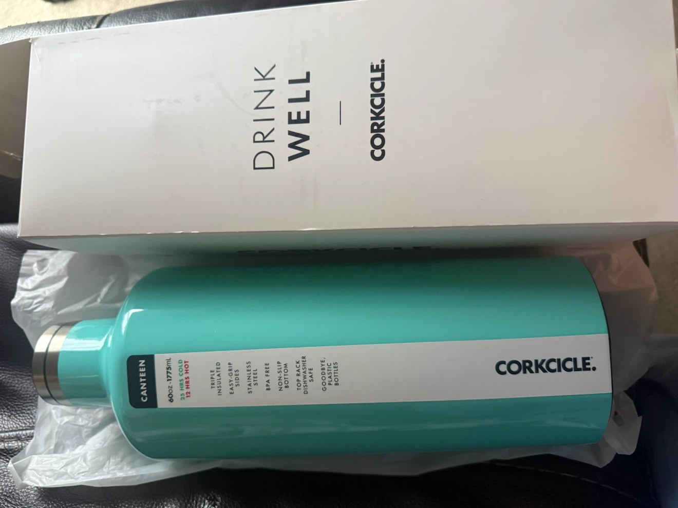 Corkcicle canteen 60oz