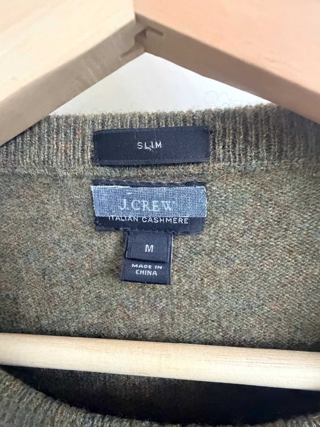 J.Crew Slim Fit Italian Cashmere Sweater - Green - Size M - photo 2