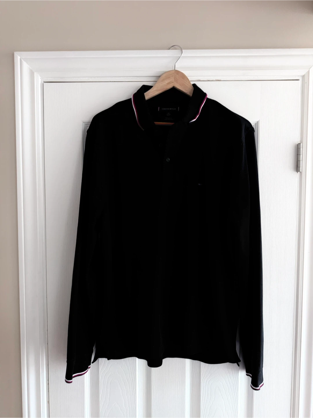 Black Men’s Hilfiger “L” Polo Sweater - photo 2