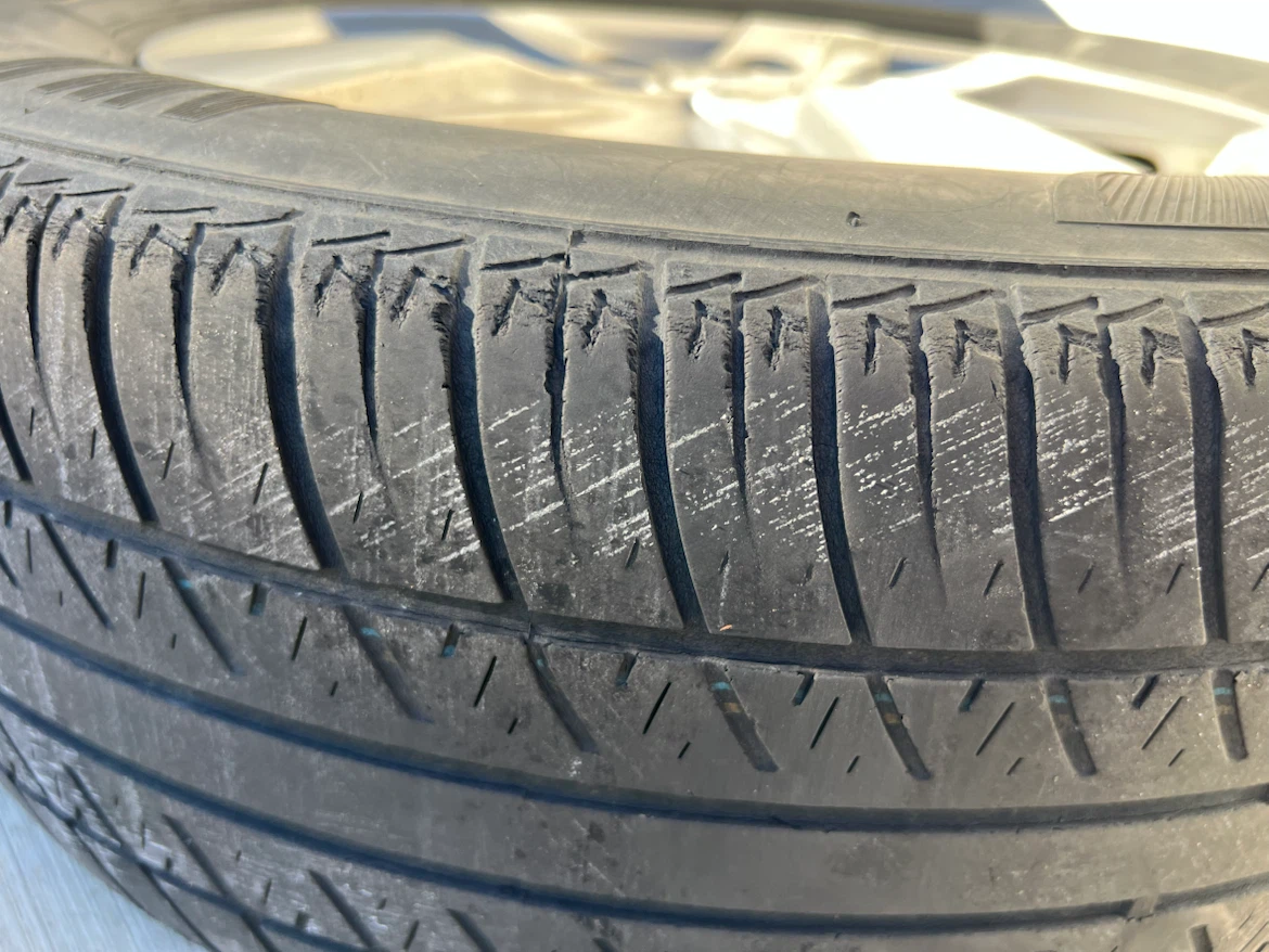 215/60R16 All-Season Tire with Rim