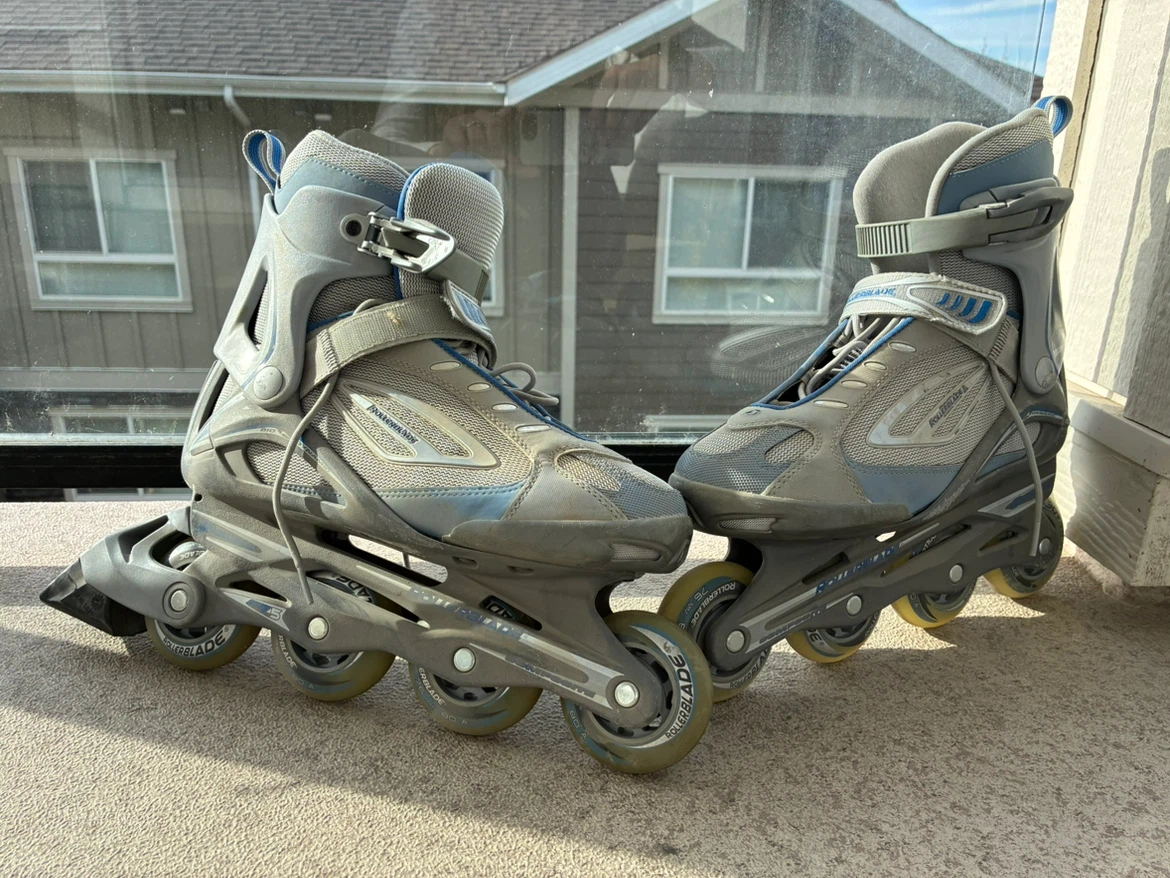 Rollerblade Inline Skates with Protective Gear Set