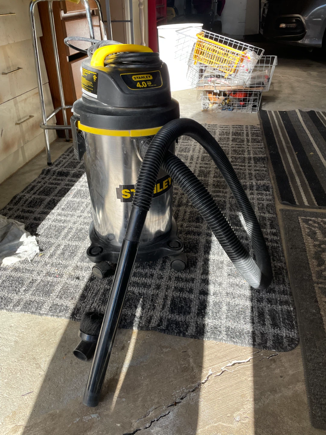 Stanley 4.0 Peak HP Wet/Dry Vacuum