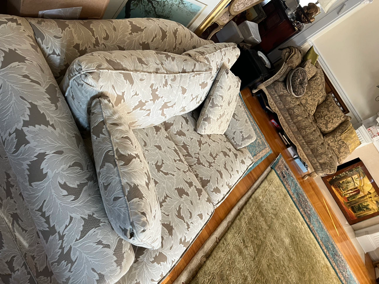 Classic Traditional Leather Sofa - photo 4