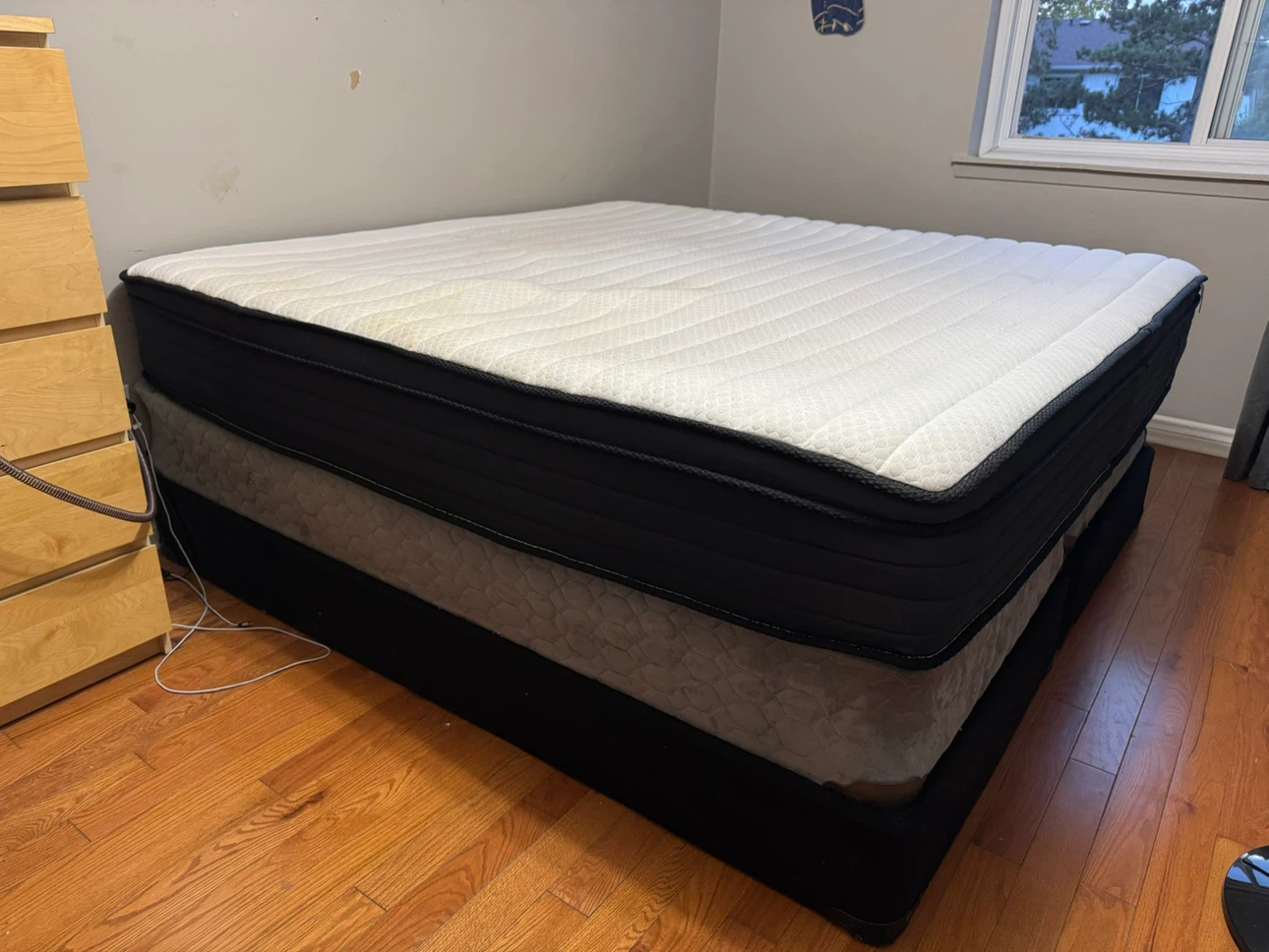 King size bed