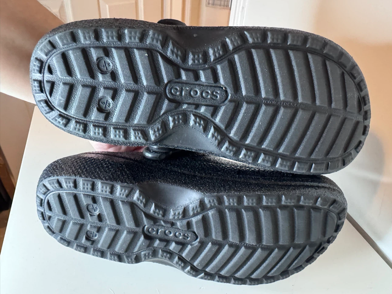 Crocs Classic Lined Black Glitter Clogs - photo 4