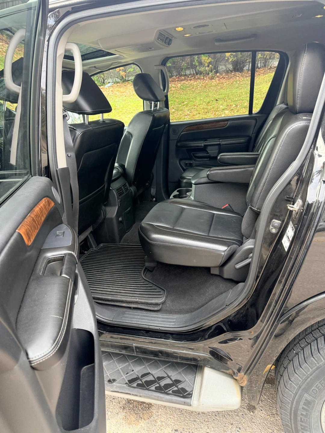 2012 Nissan Armada - photo 5