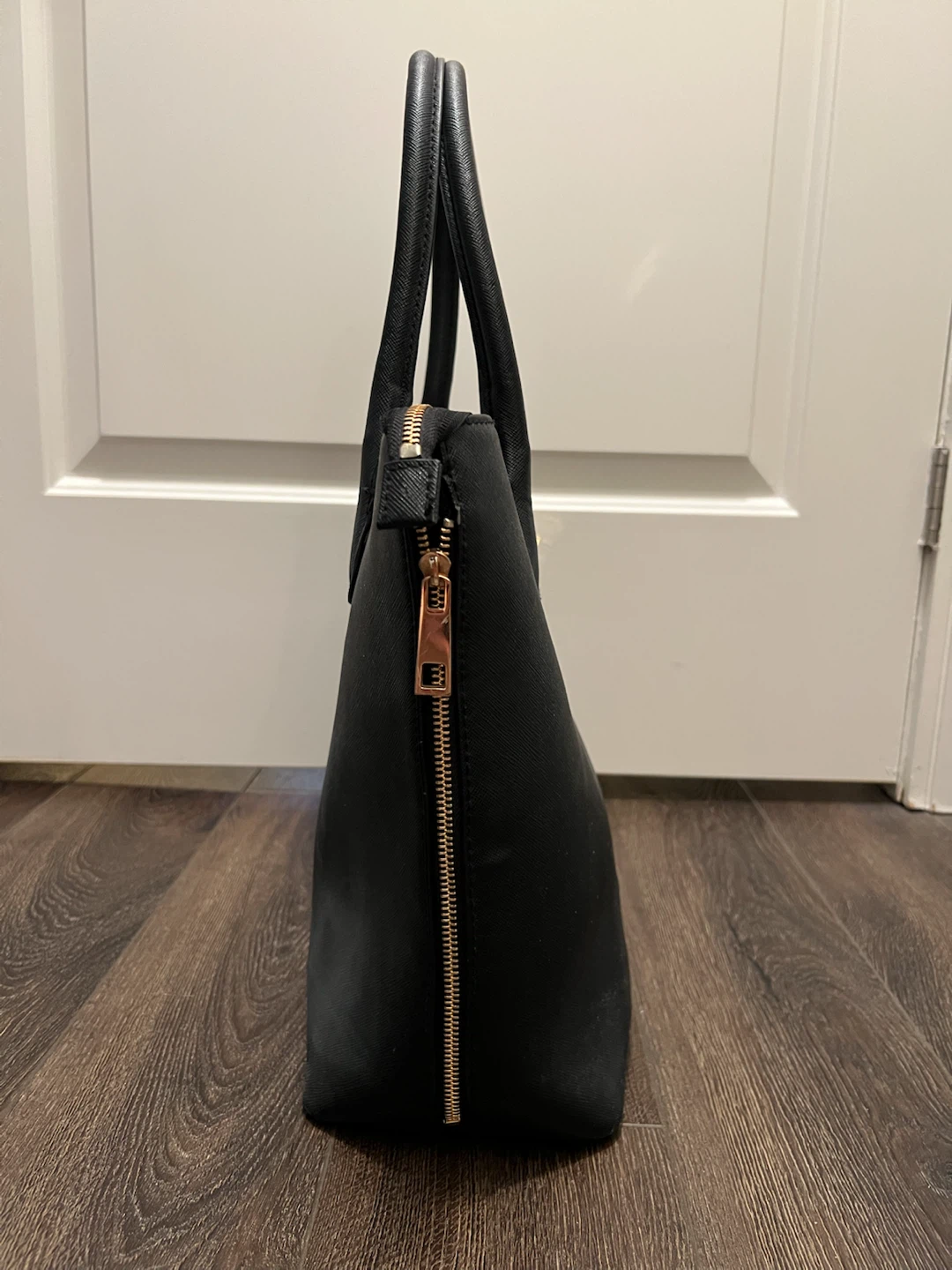 Black structured tote bag - photo 2