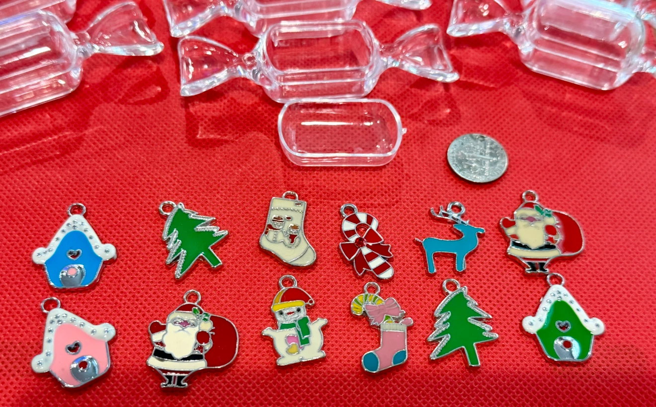 Christmas Charms with Candy-Shaped Cases 12 pcs - photo 2
