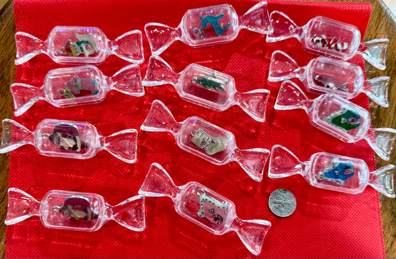 Christmas Charms with Candy-Shaped Cases 12 pcs - photo 4