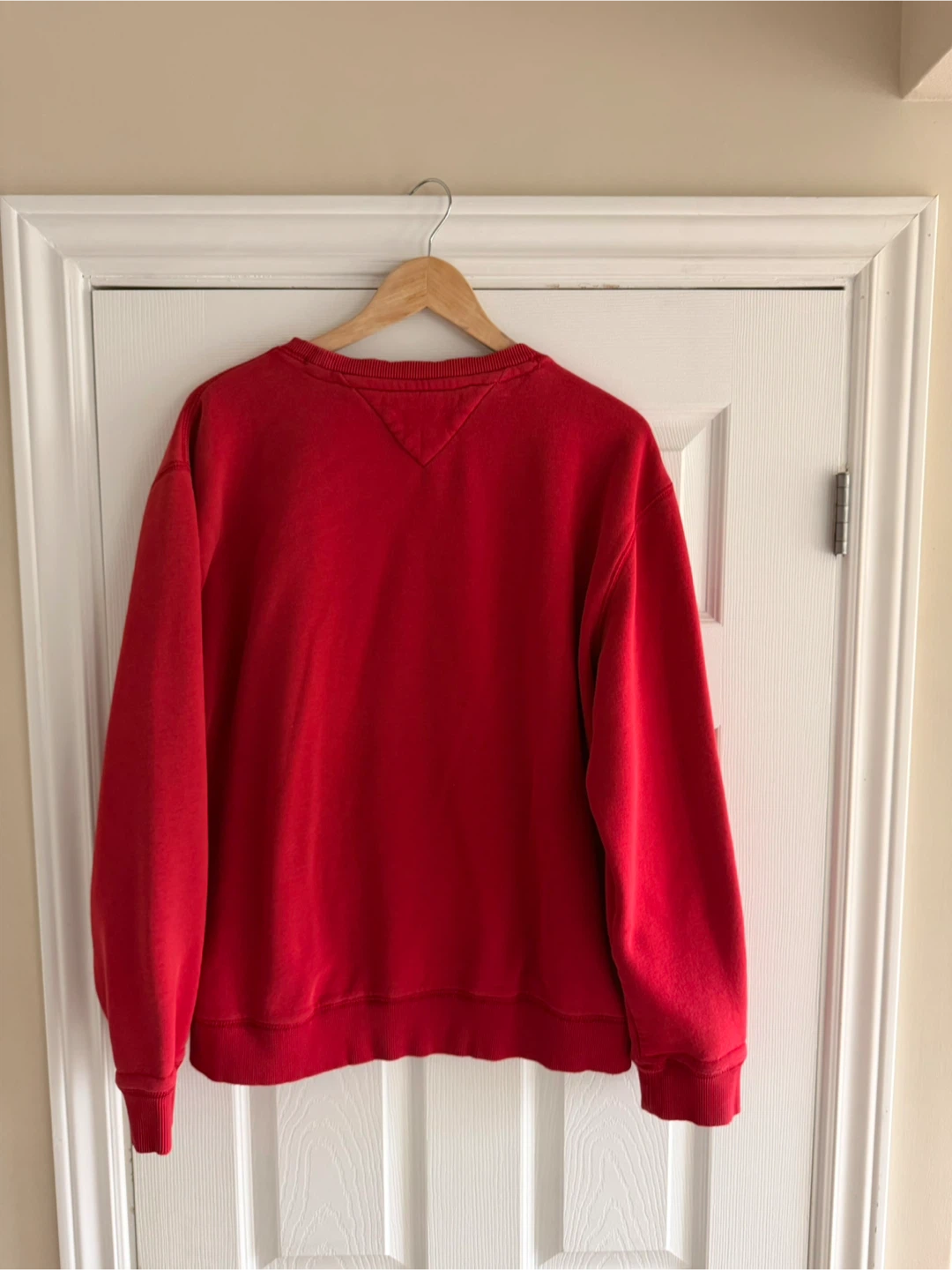 Men’s “XL” Hilfiger Red sweatshirt - photo 3