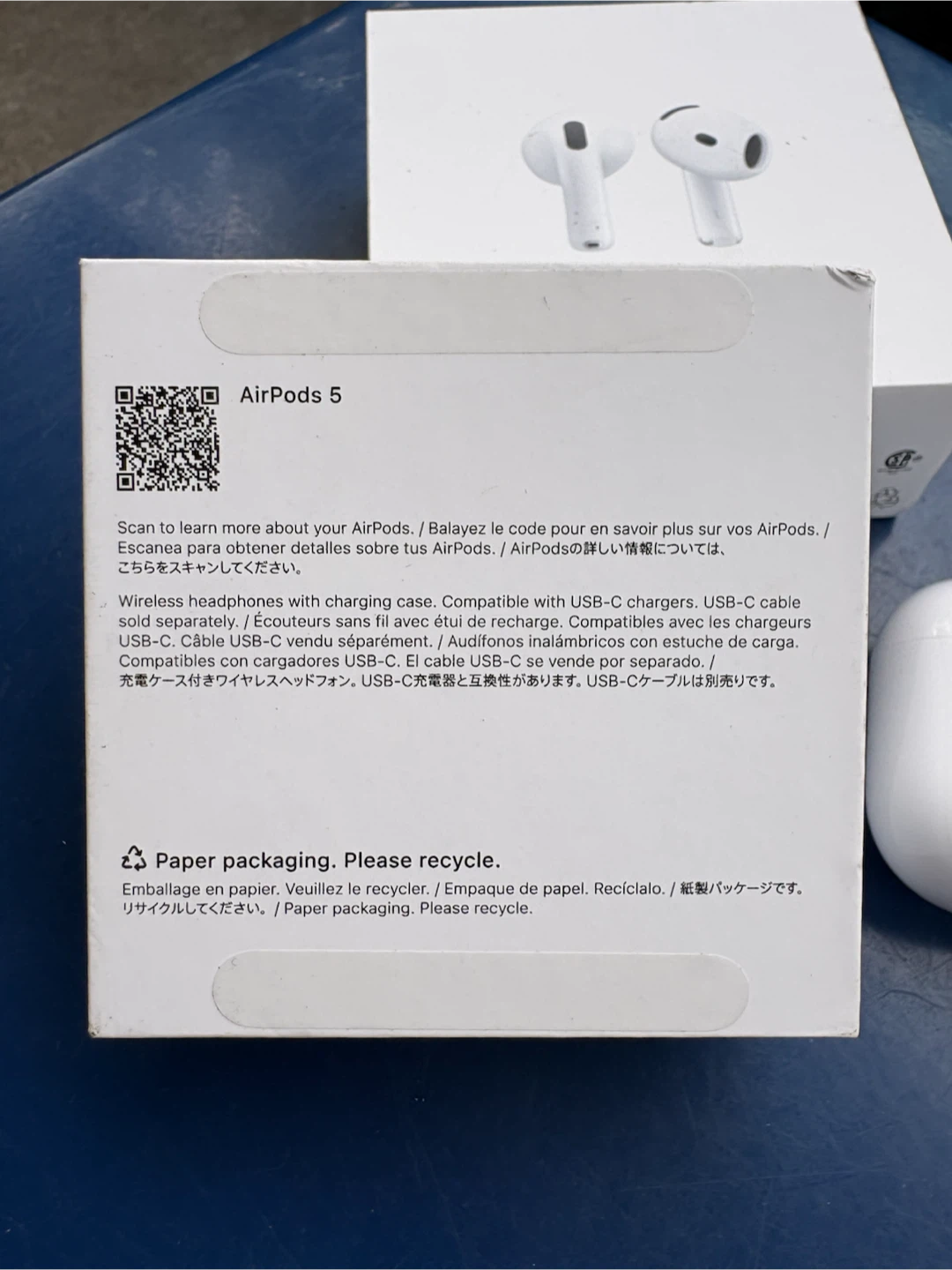 Apple AirPods 5 - photo 5