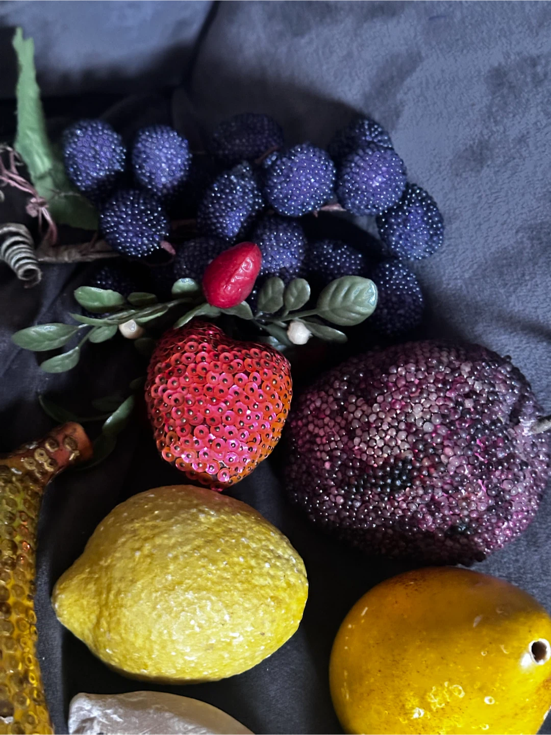 5 Antique Italian Alabaster & Vintage Beaded Fruit - photo 4
