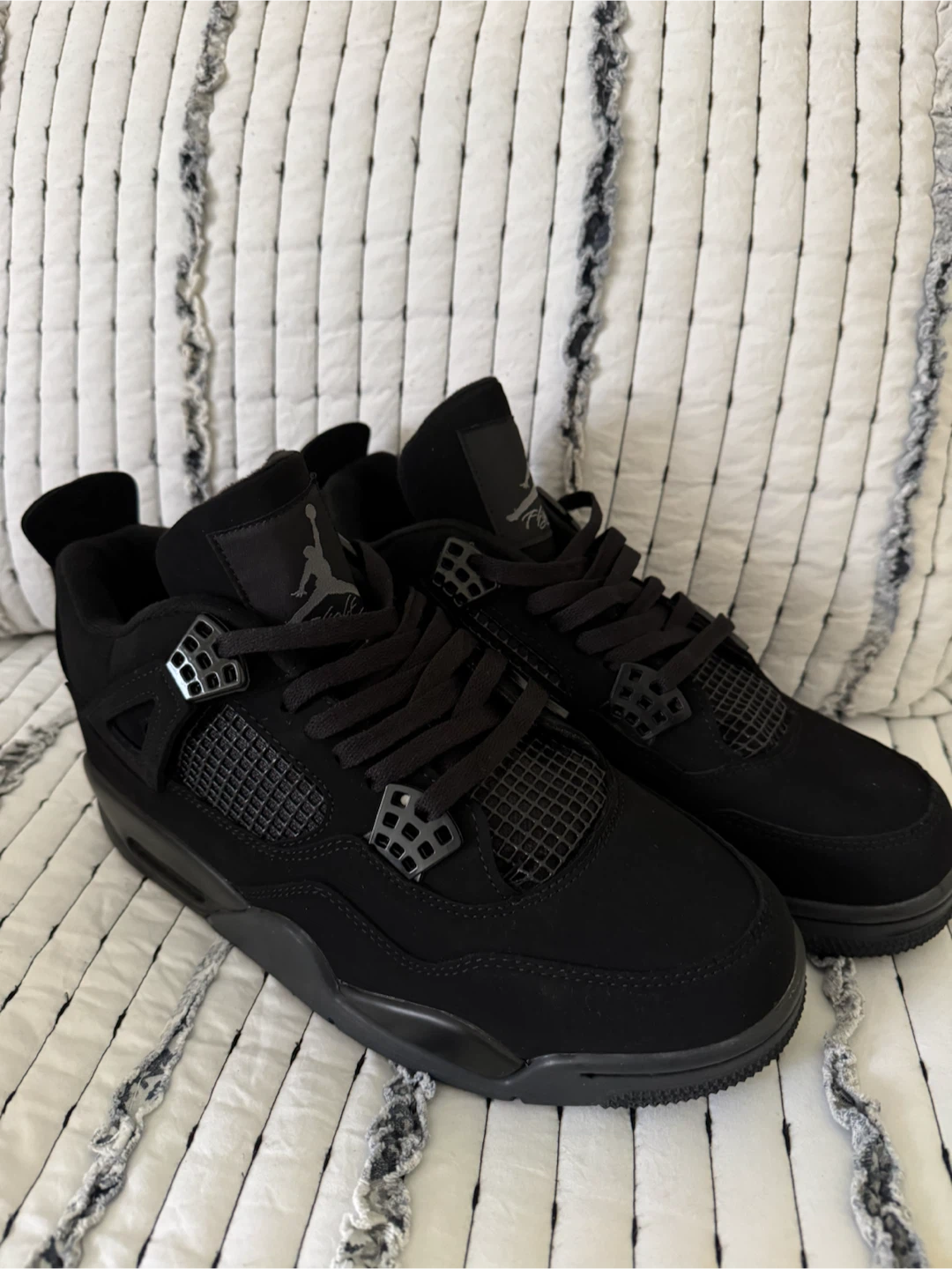 Jordan 4 black cats