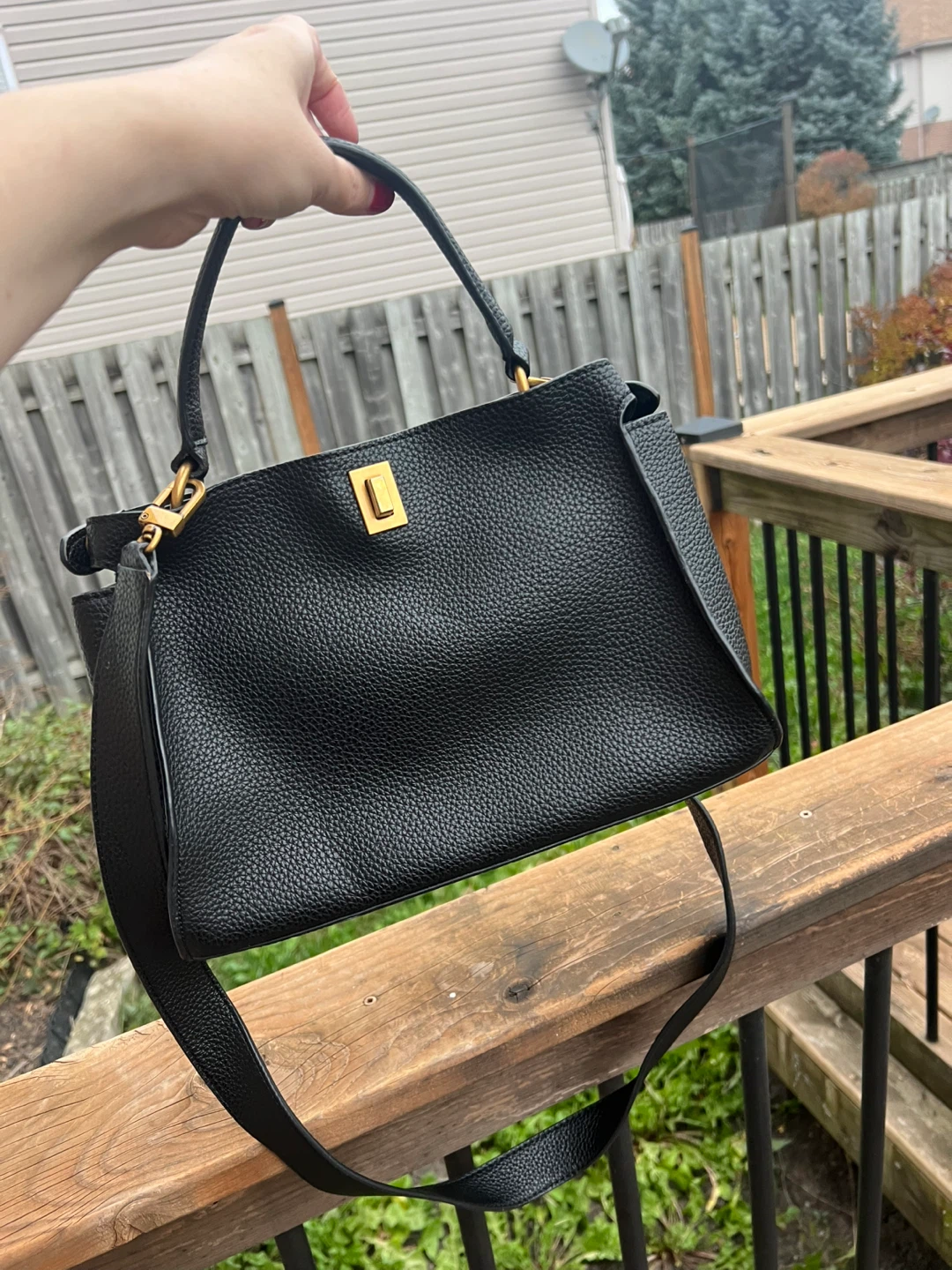 Like new Guess black handbag - photo 3