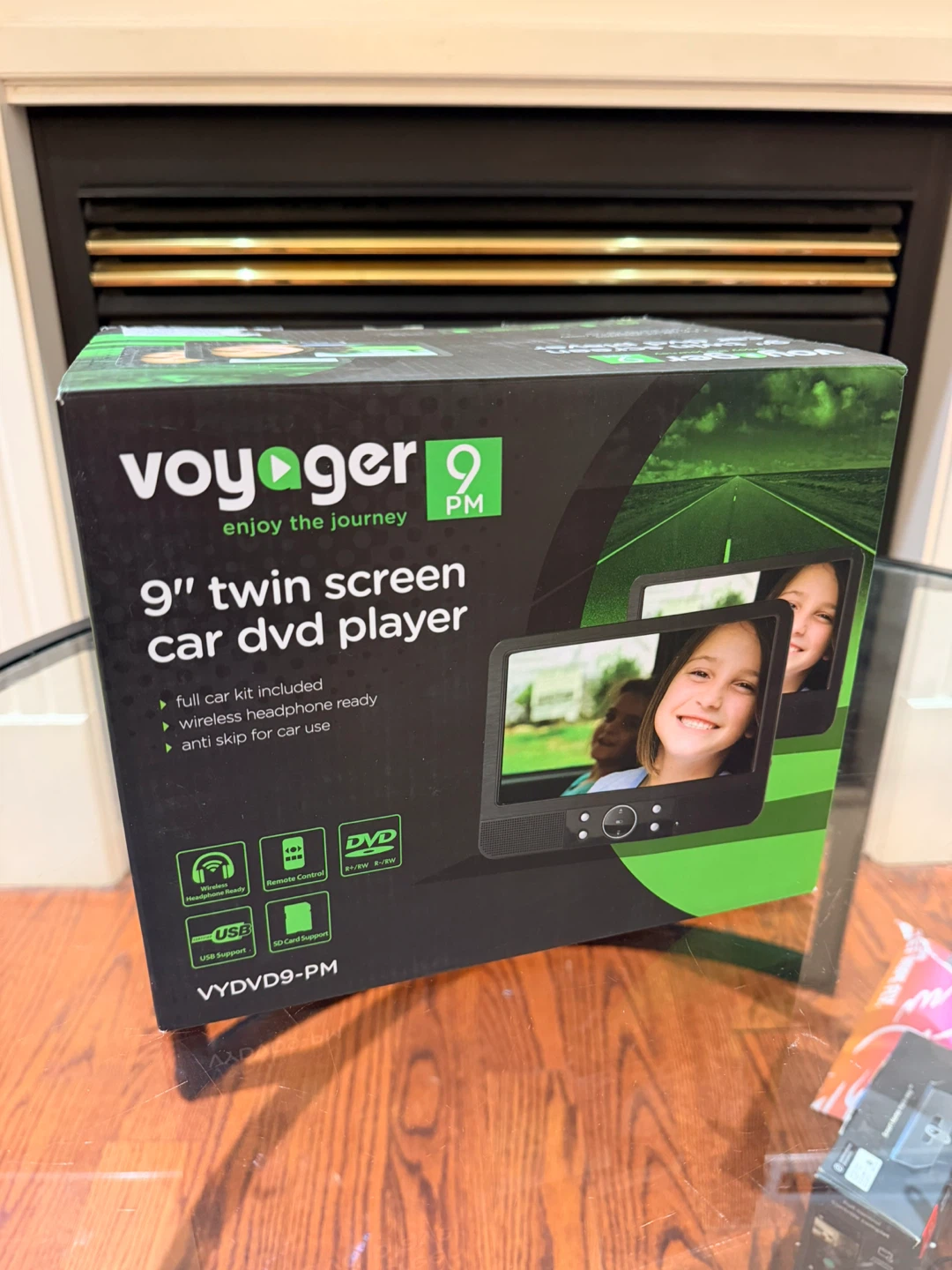NEW Voyager 9” Dual Screen Portable Car DVD Player