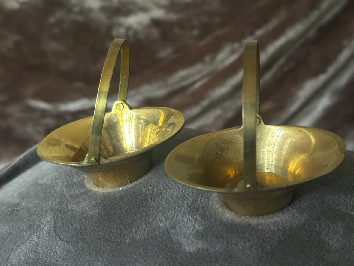 Set of 4 Vintage Mid Century Mini Brass Trinket Baskets - photo 3