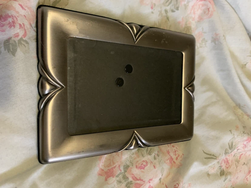 Connoisseur Taylor Metal Picture Frame