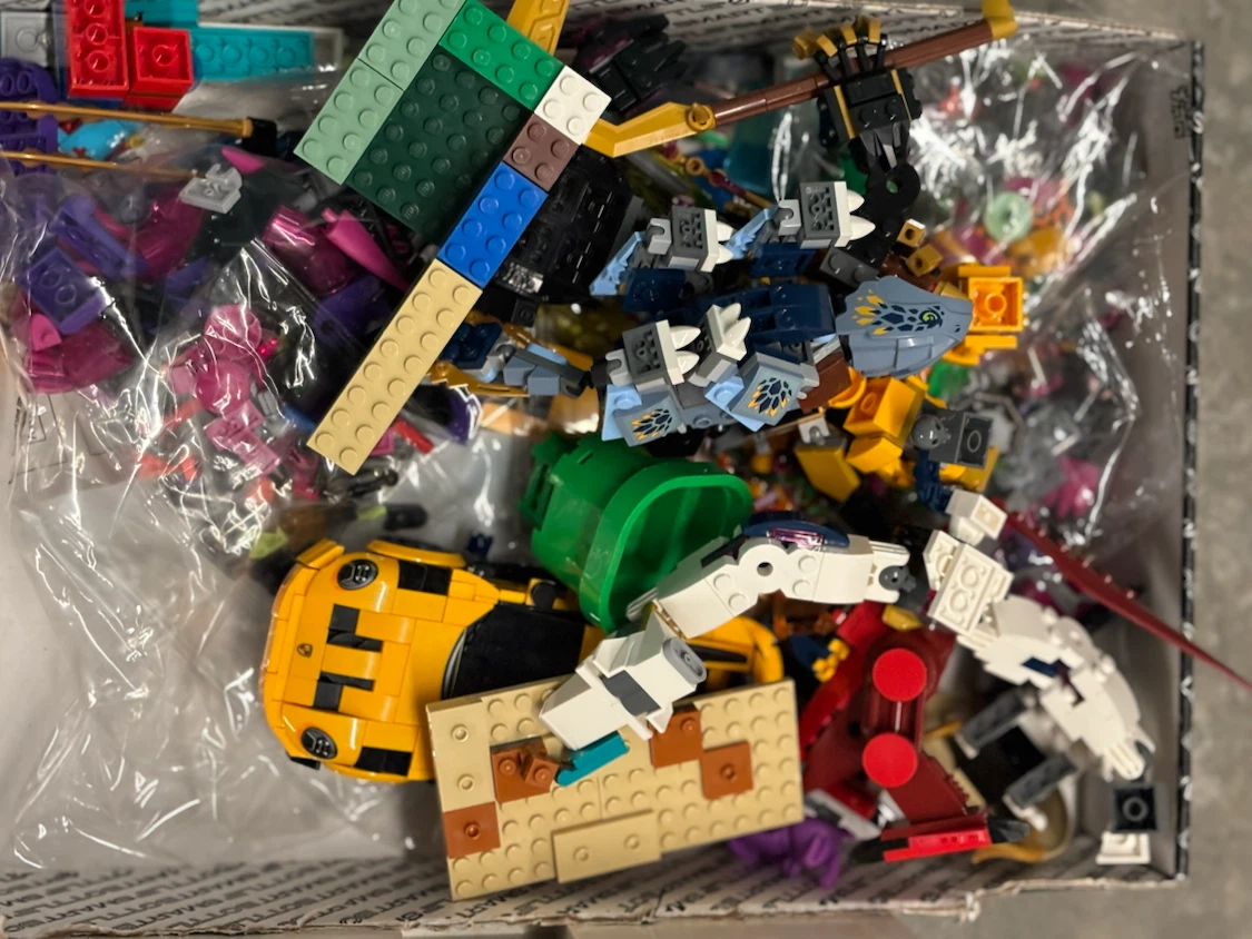 Assorted LEGO building blocks and sets - photo 3