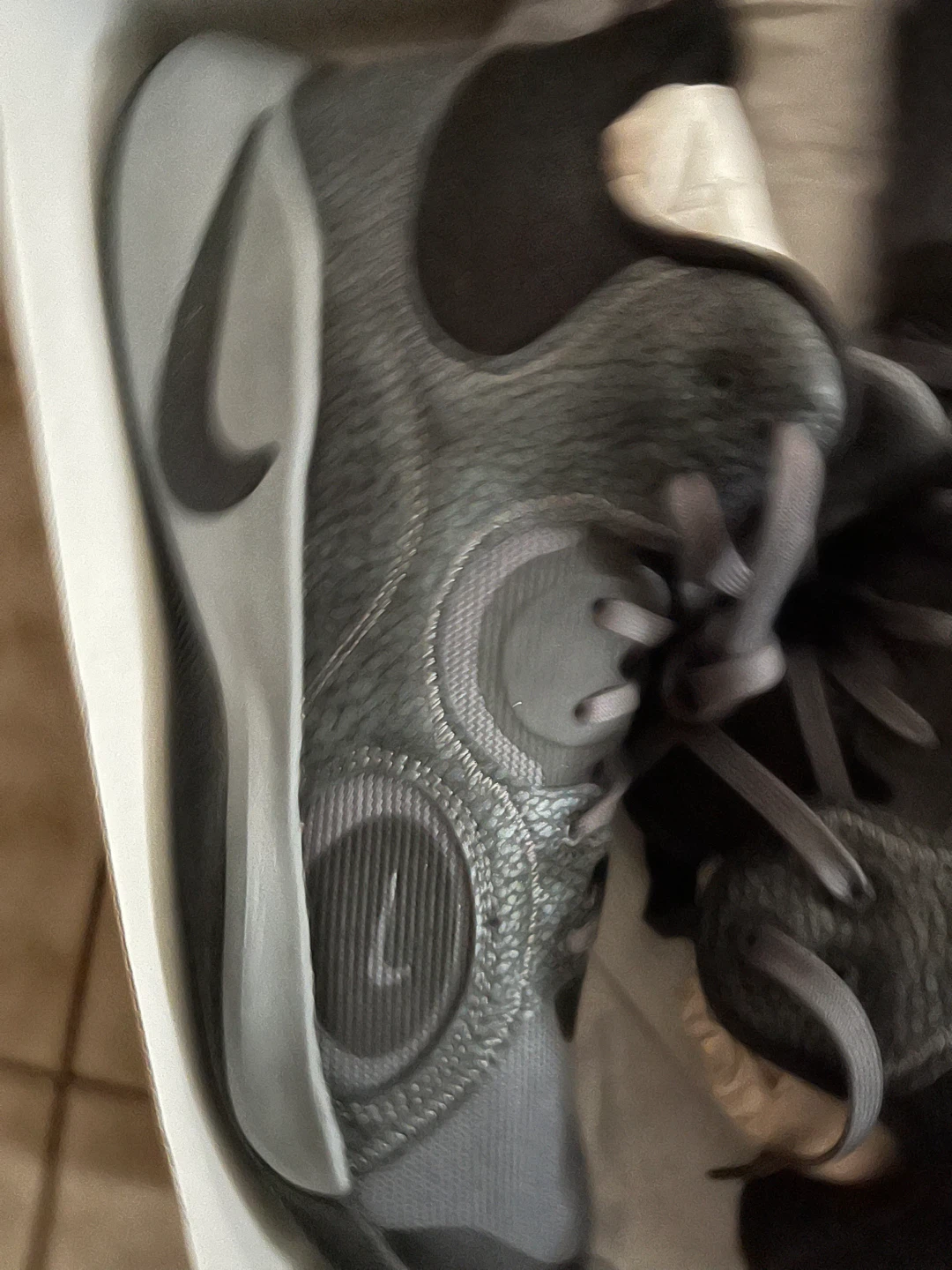 NEW Nike Basketball Shoes - size 9 men - photo 4