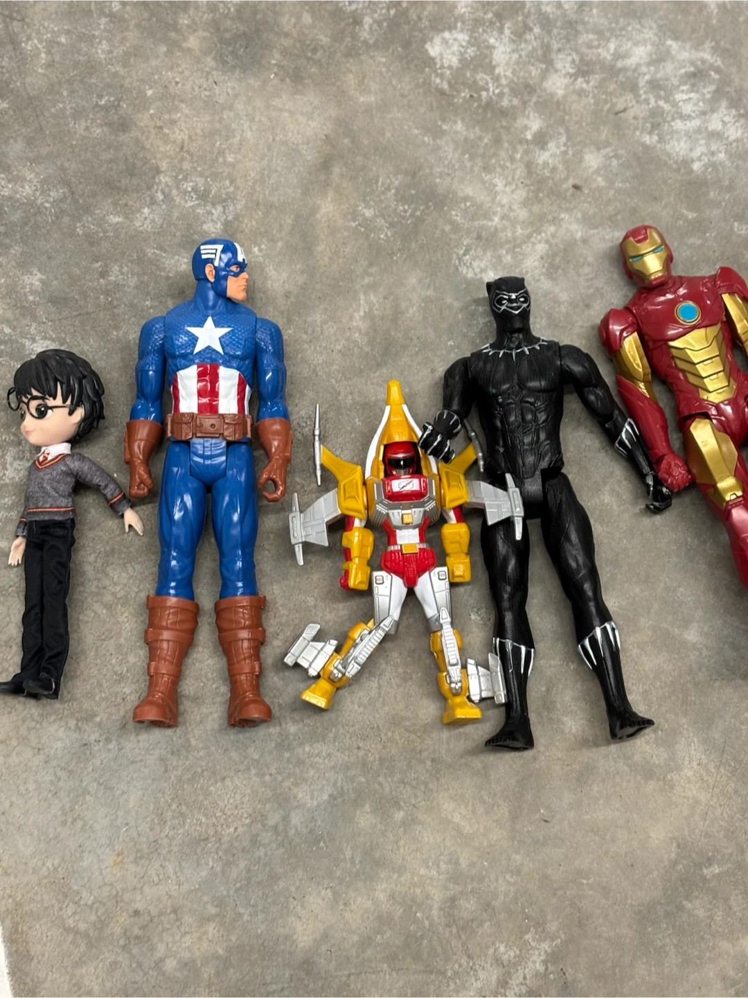 Set of 5 Marvel and Harry Potter Action Figures