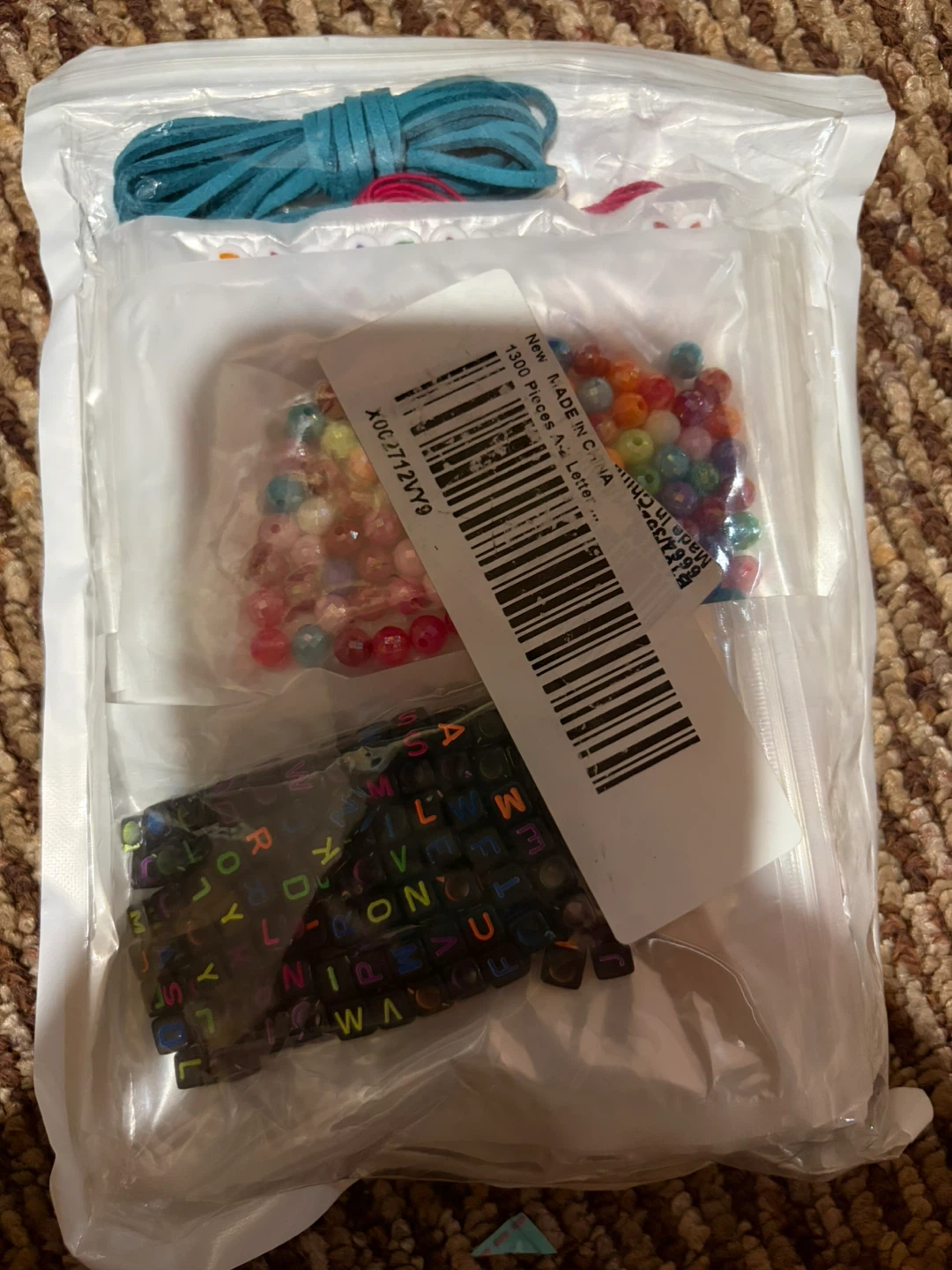 1300 Piece Letter Bead and Cord Set