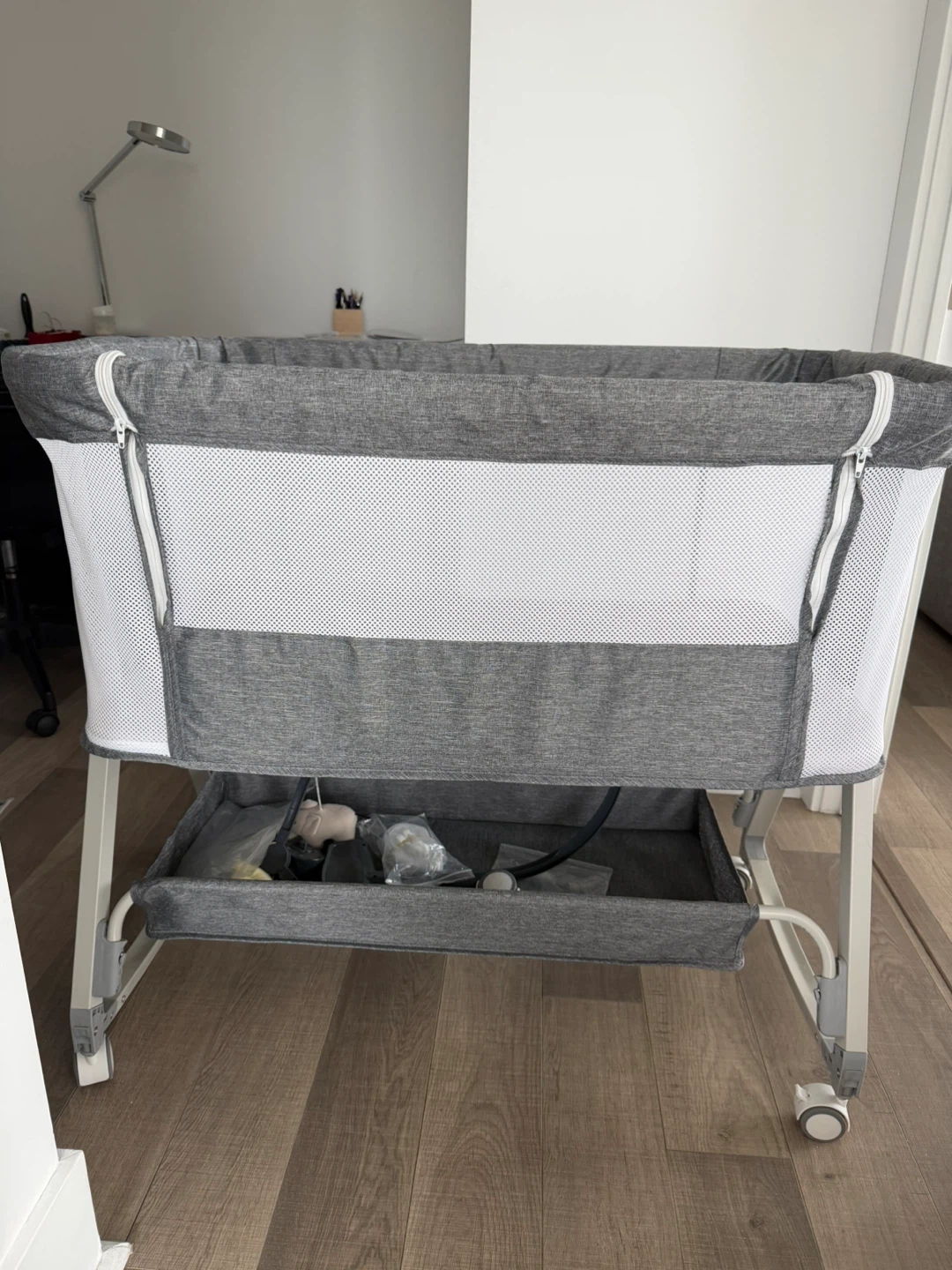 Baby Bedside Bassinet - Grey
