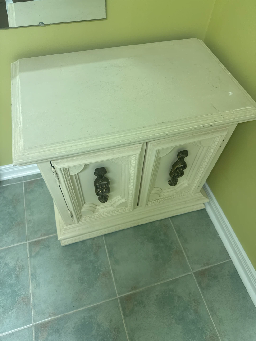 Cream Painted Wooden End Table