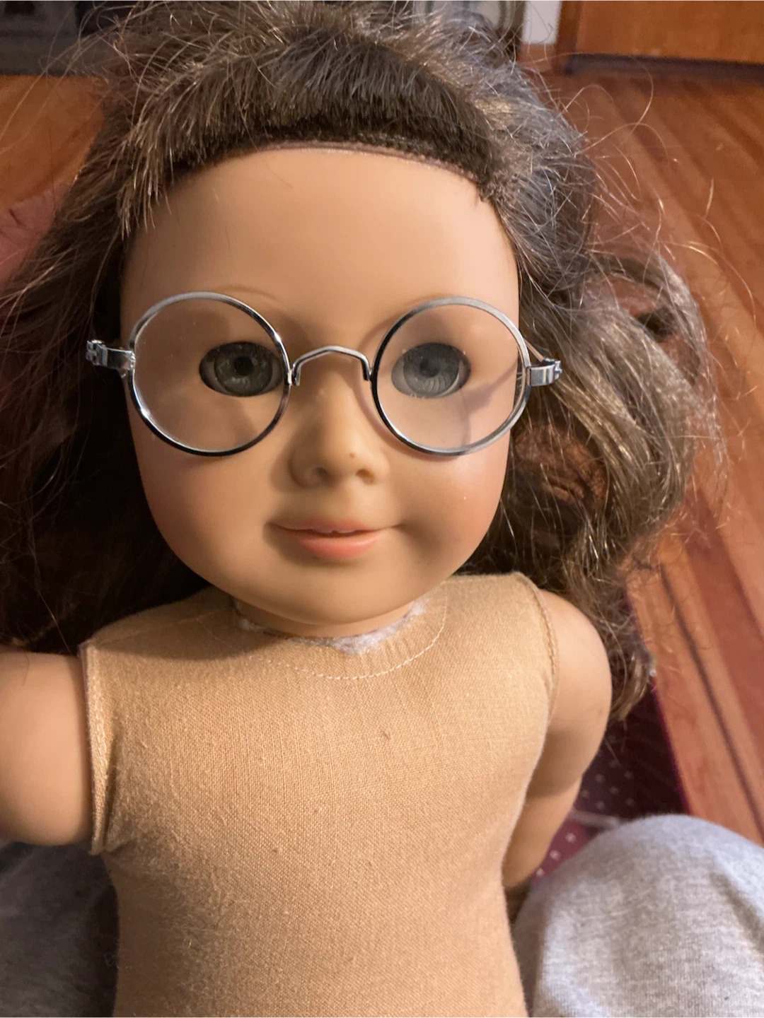 American Girl Molly McIntire Doll with Trunk and Accessories - photo 2
