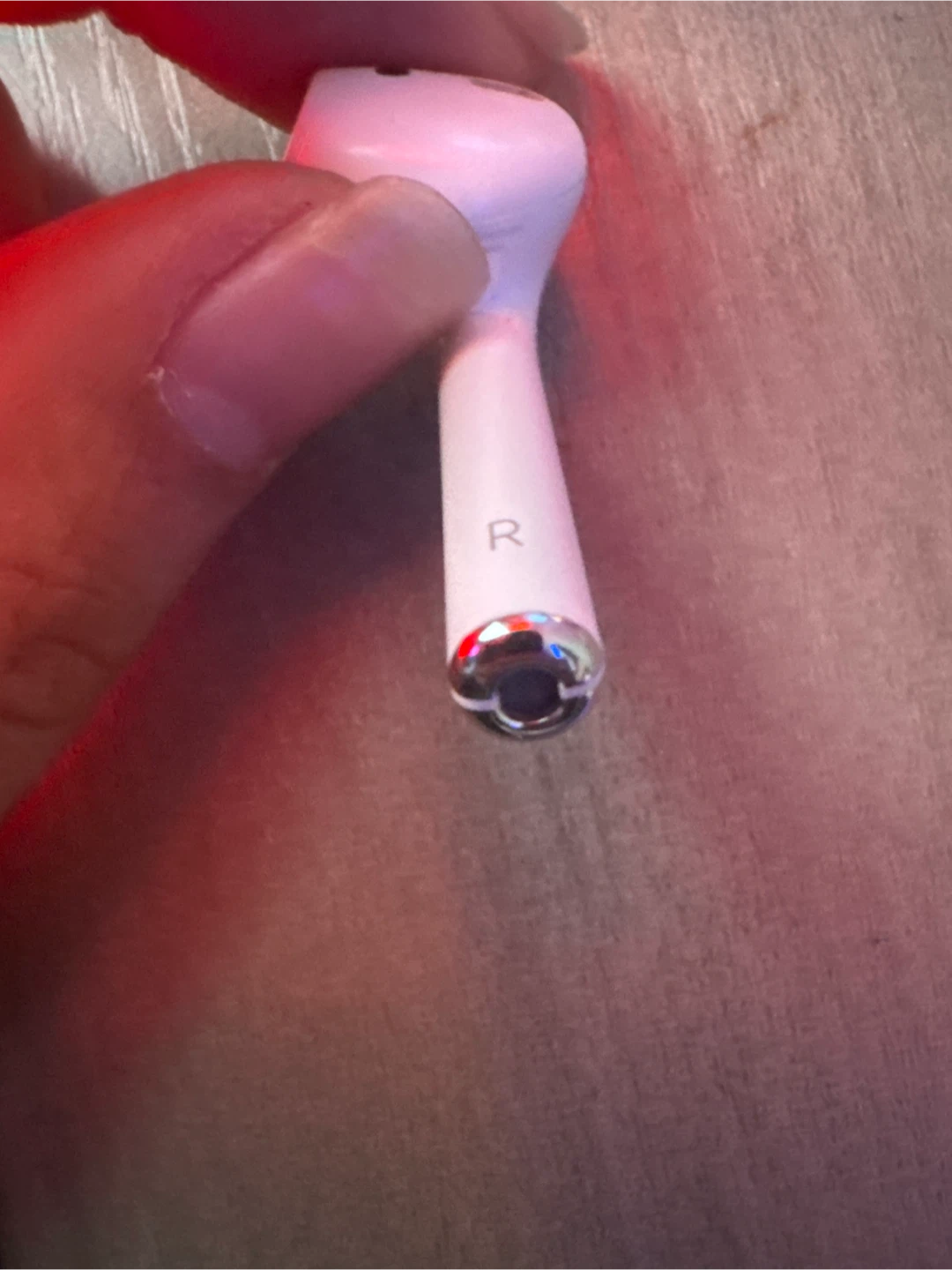 Right AirPod gen 1 - photo 4