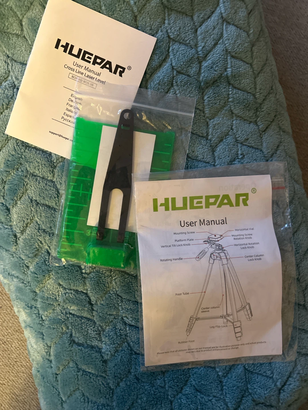 Huepar Cross Line Laser Level with 1.5m Tripod - photo 3