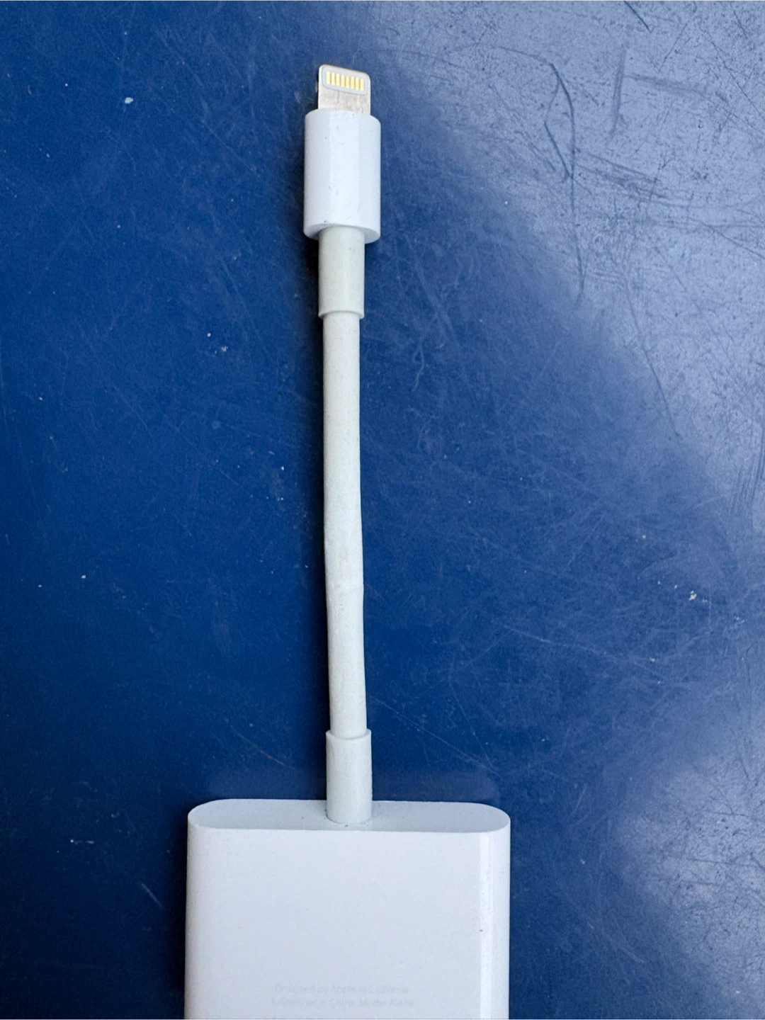 Apple Lightning to Digital AV Adapter - photo 4